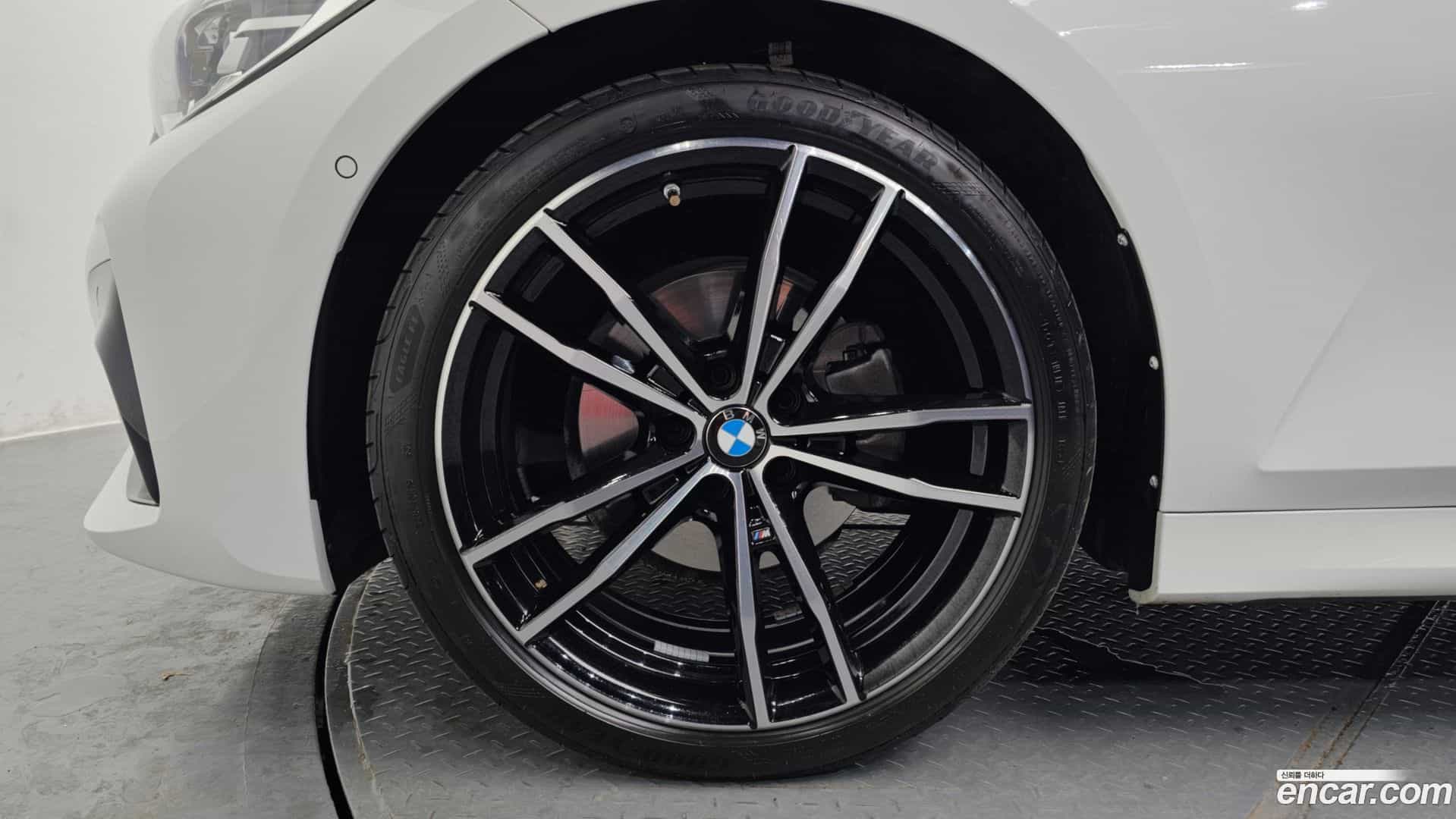 3-Series BMW 2022.9-OUTER-005