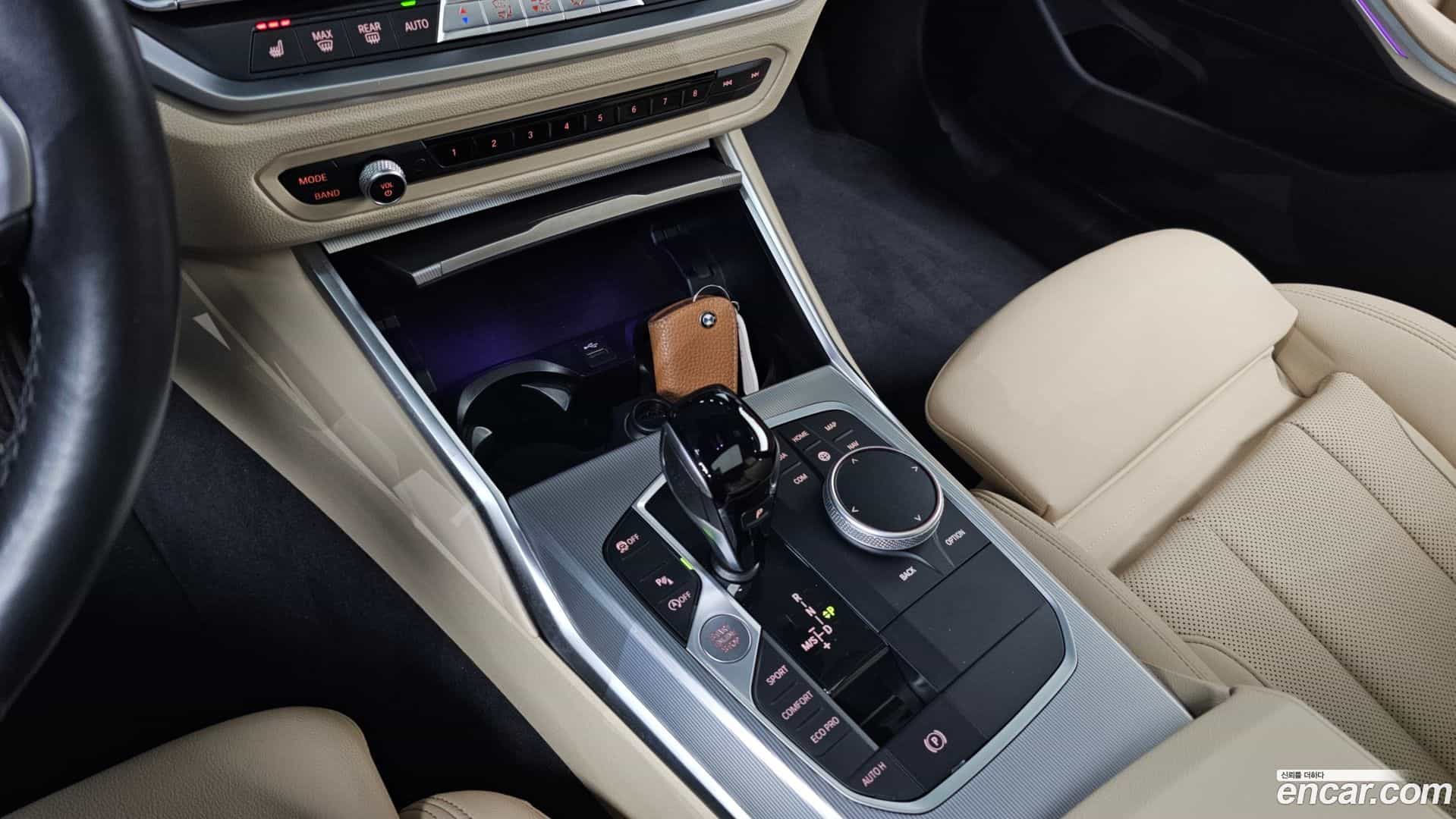 3-Series BMW 2022.9-INNER-009
