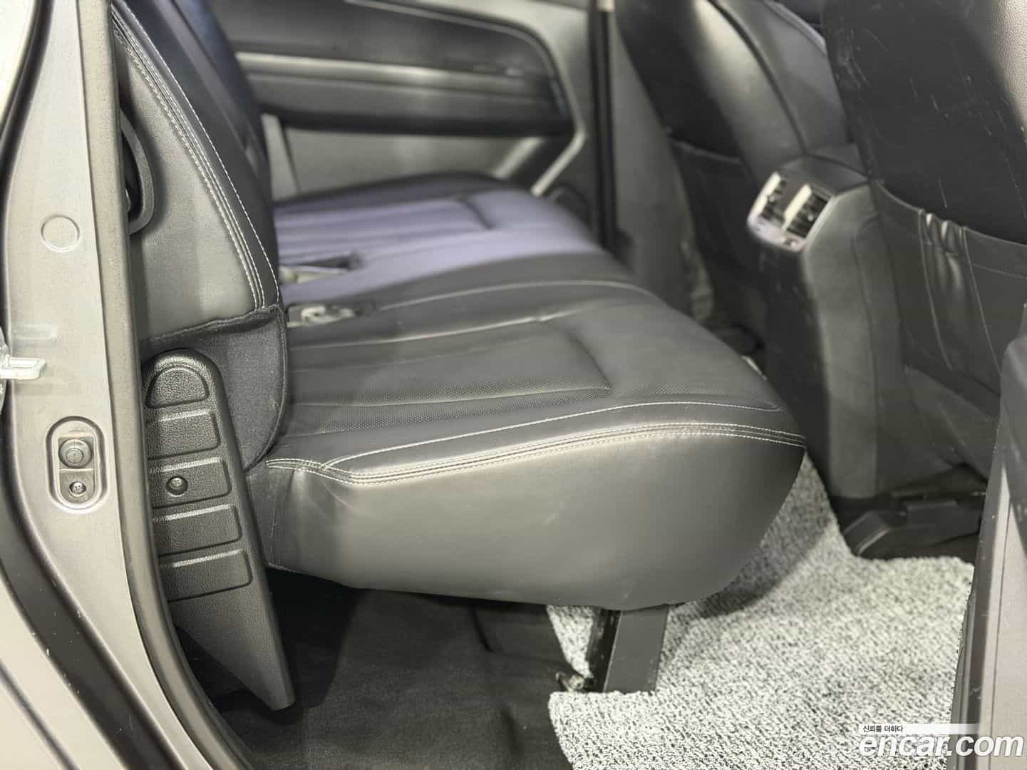 Rexton KG Mobility 2018.0-OPTION-015