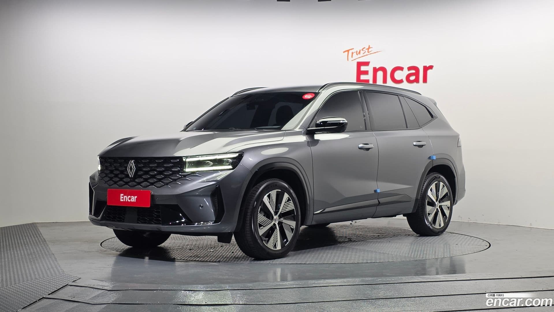 Main__Slider__Photo:Grand Koleos Renault Korea 2025.0-0