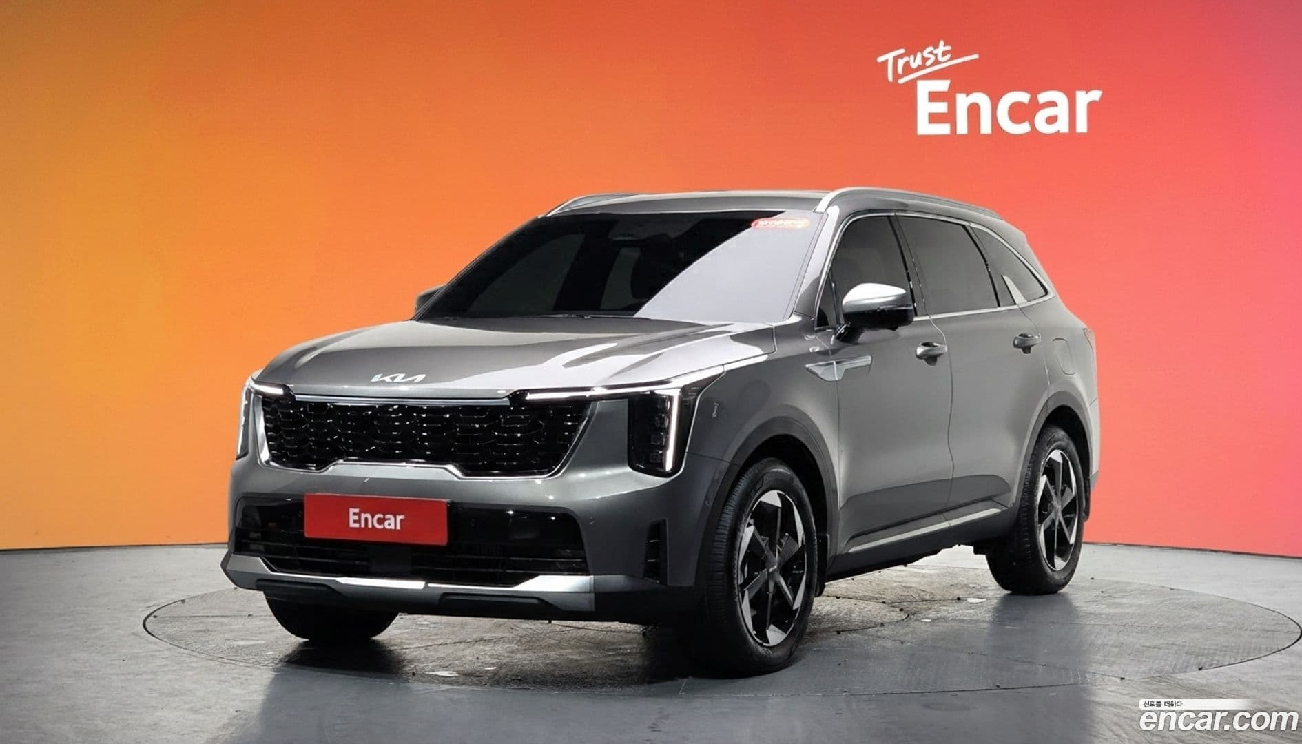 Main__Slider__Photo:Sorento Kia 2025.8-0