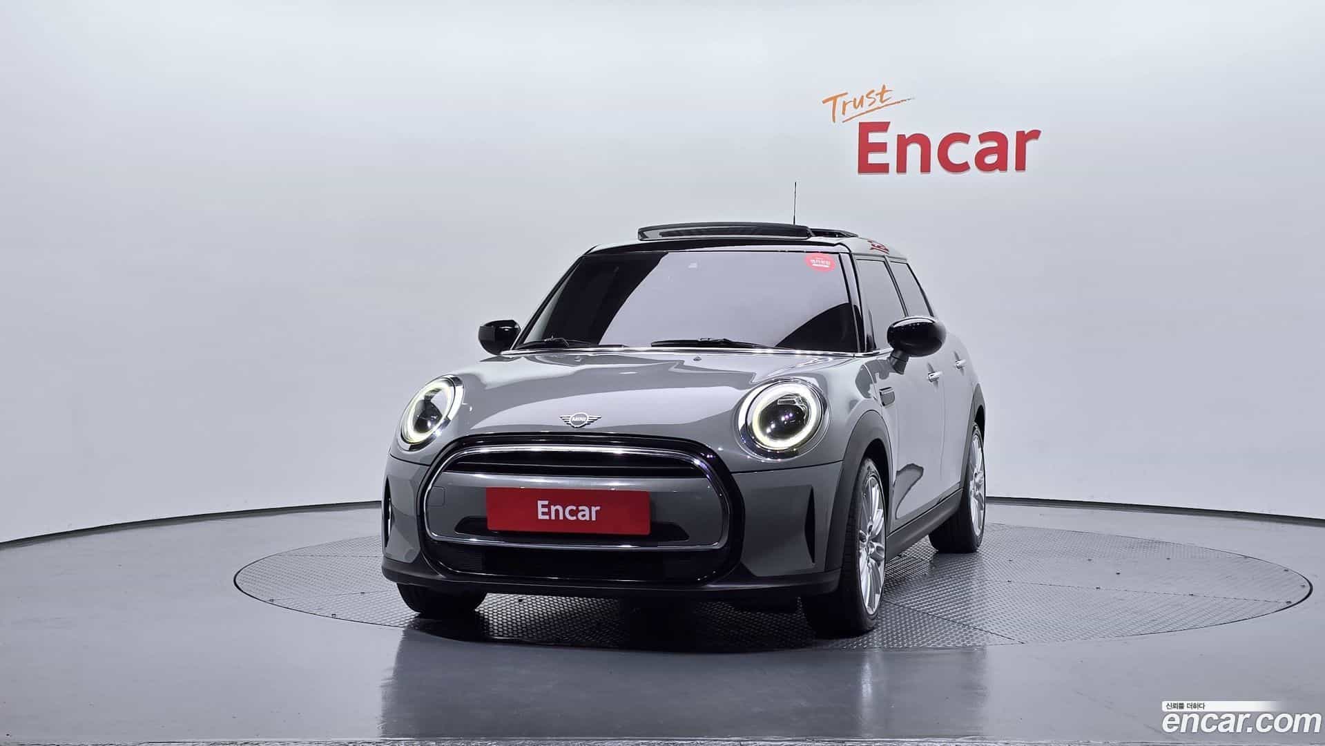 Cooper Mini 2021.9-OUTER-003