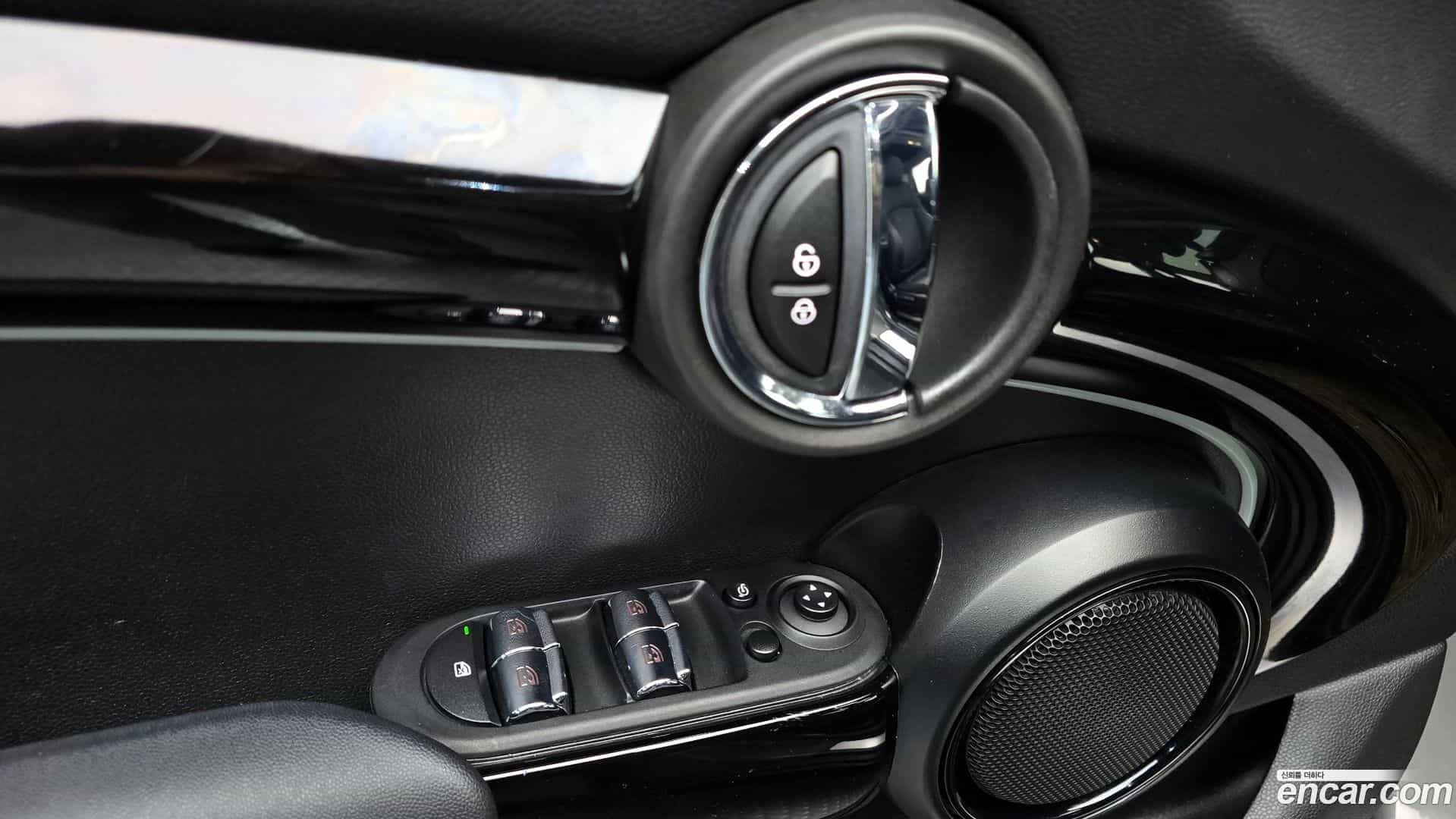 Cooper Mini 2021.9-OPTION-022