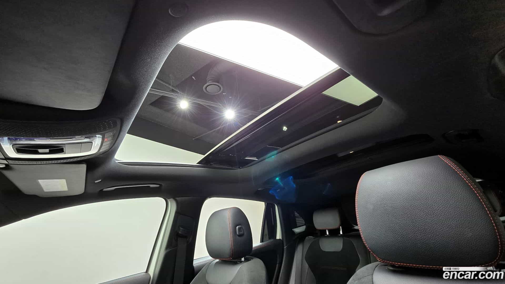GLA-Class Mercedes-Benz 2020.9-OPTION-023