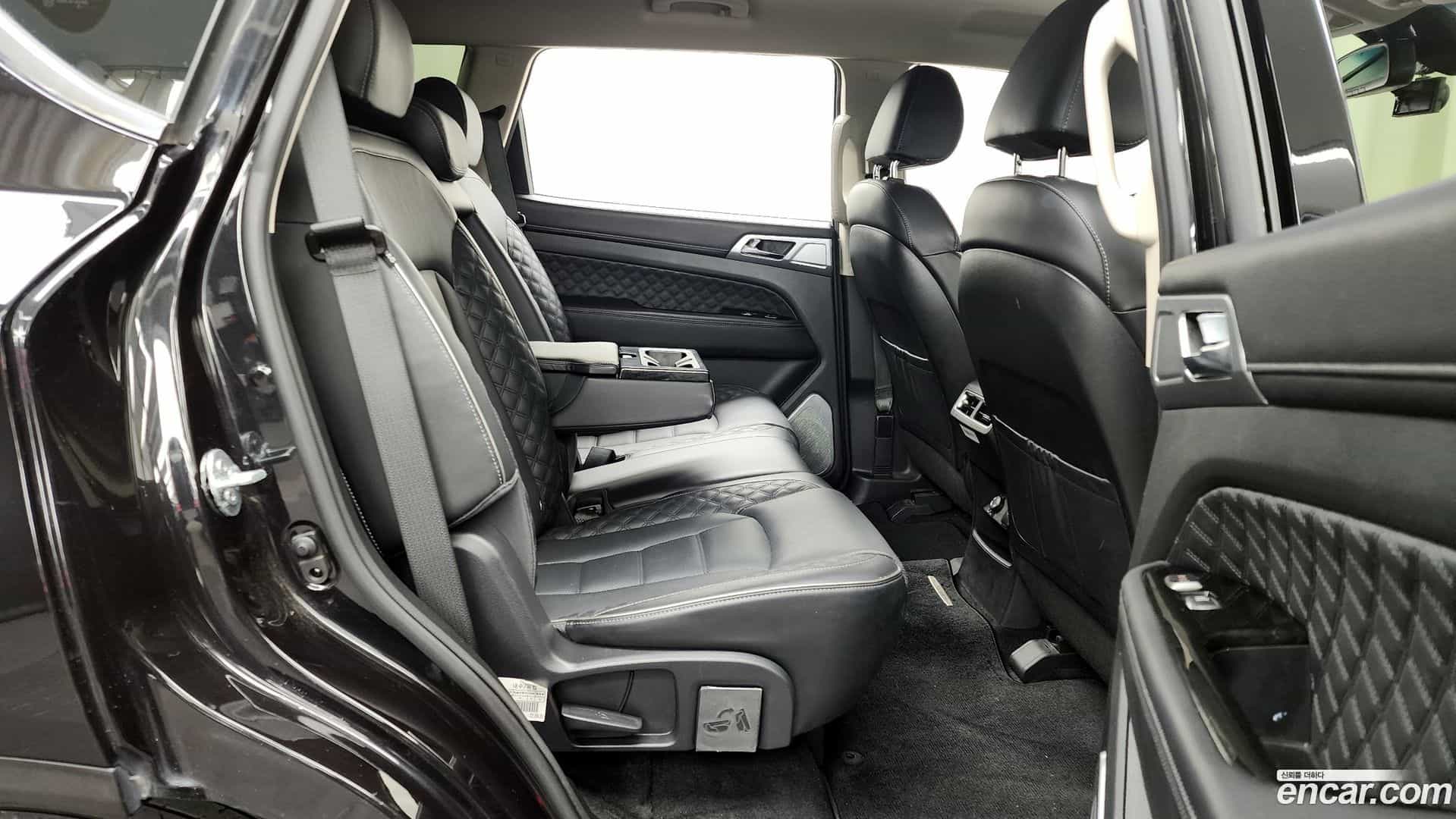 Rexton KG Mobility 2022.9-OPTION-016