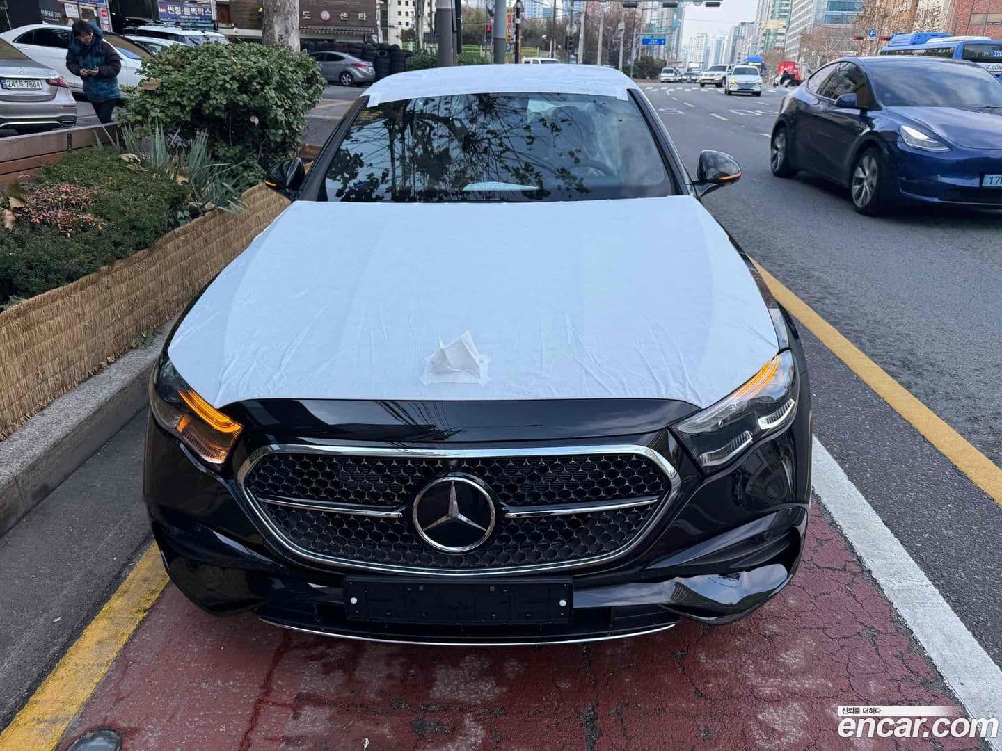 Main__Slider__Photo:E-Class Mercedes-Benz 2025.11-0