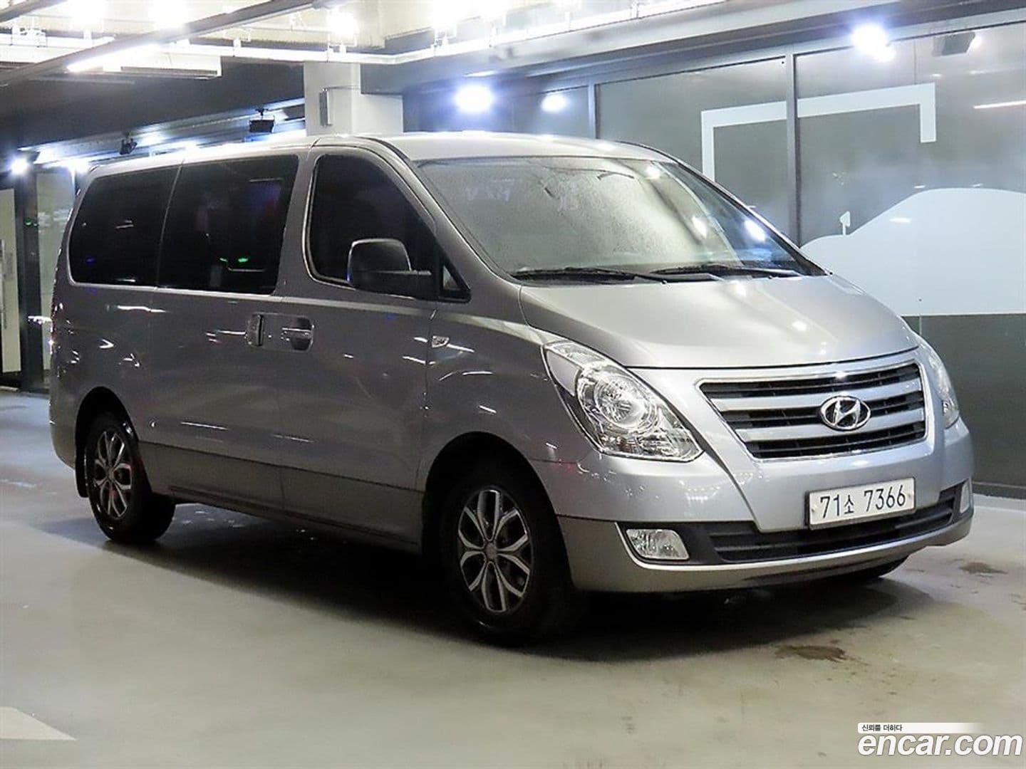 Main__Slider__Photo:Starex Hyundai 2016.0-0