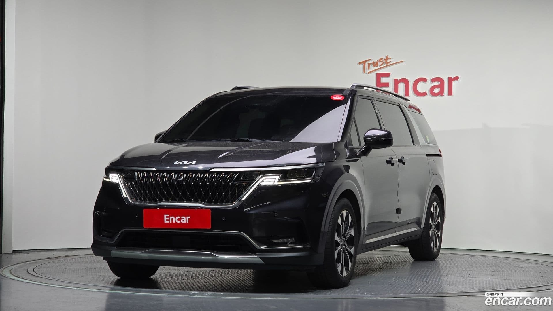 Main__Slider__Photo:Canival Kia 2021.11-0