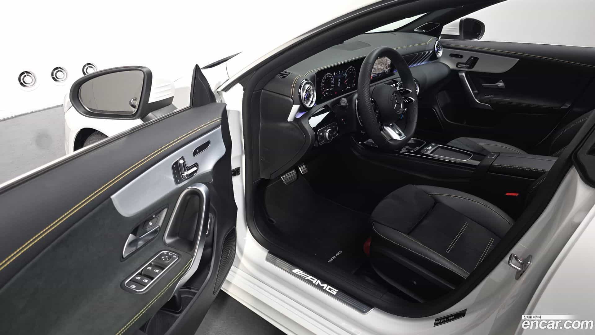 CLA-Class Mercedes-Benz 2025.6-OPTION-015