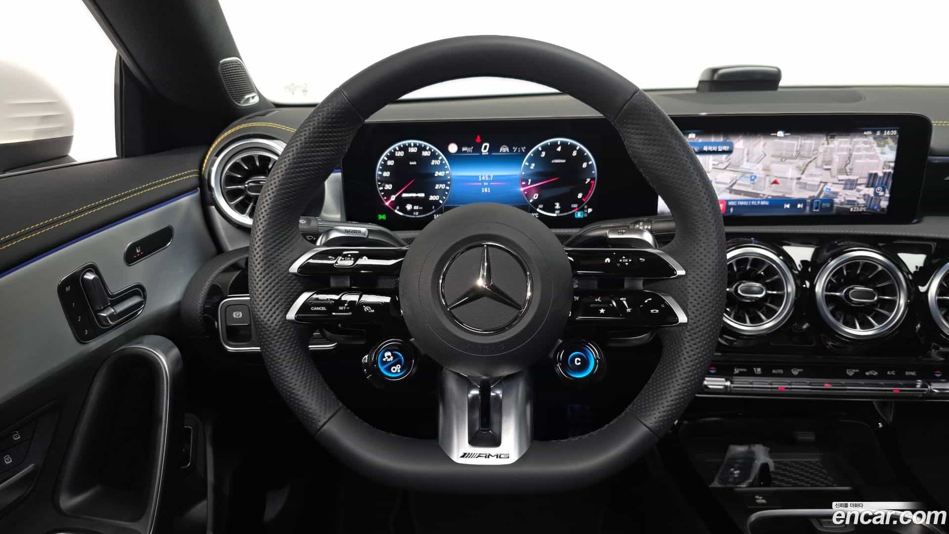 CLA-Class Mercedes-Benz 2025.6-OPTION-017