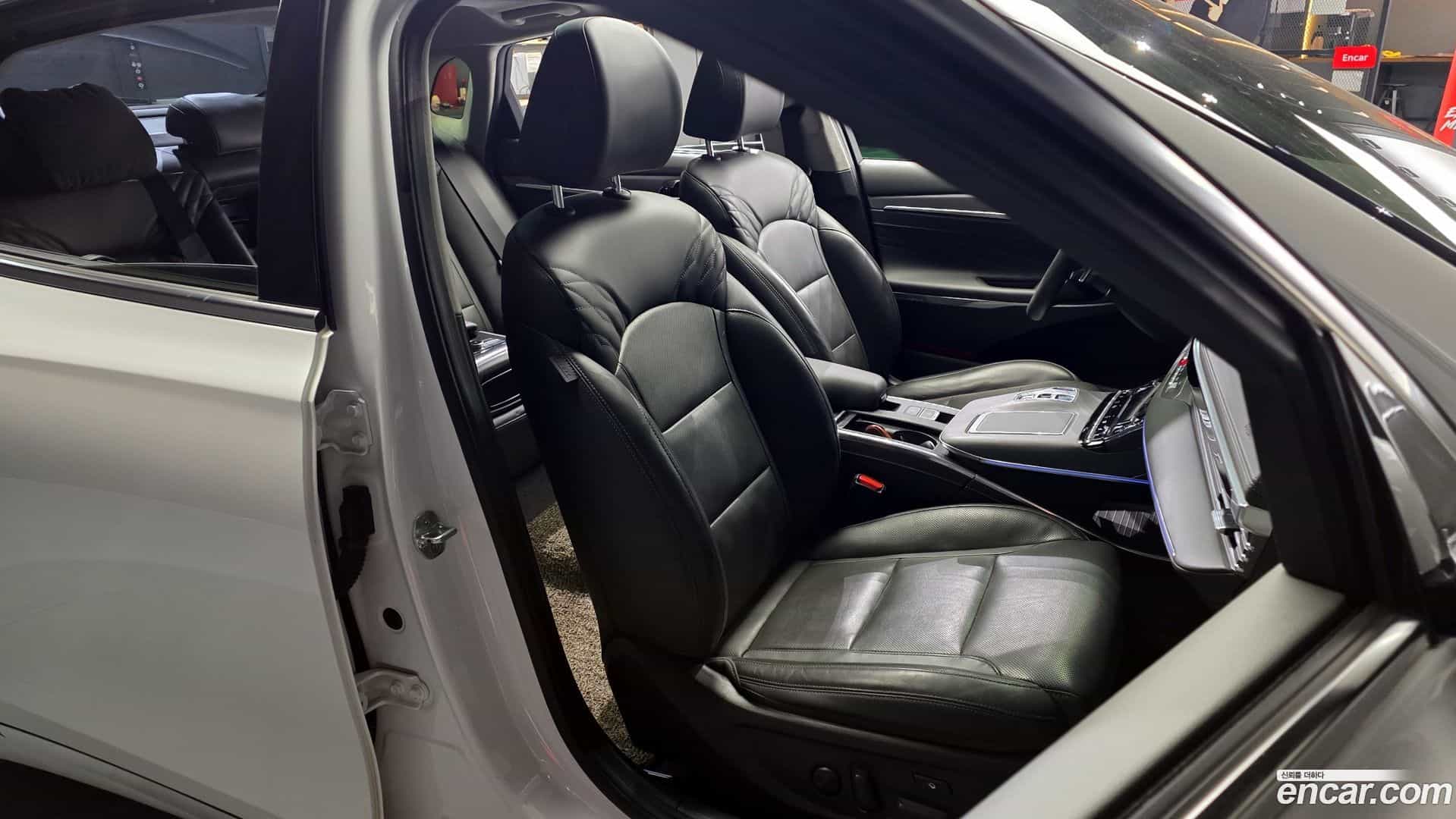 Grandeur Hyundai 2020.10-OPTION-016