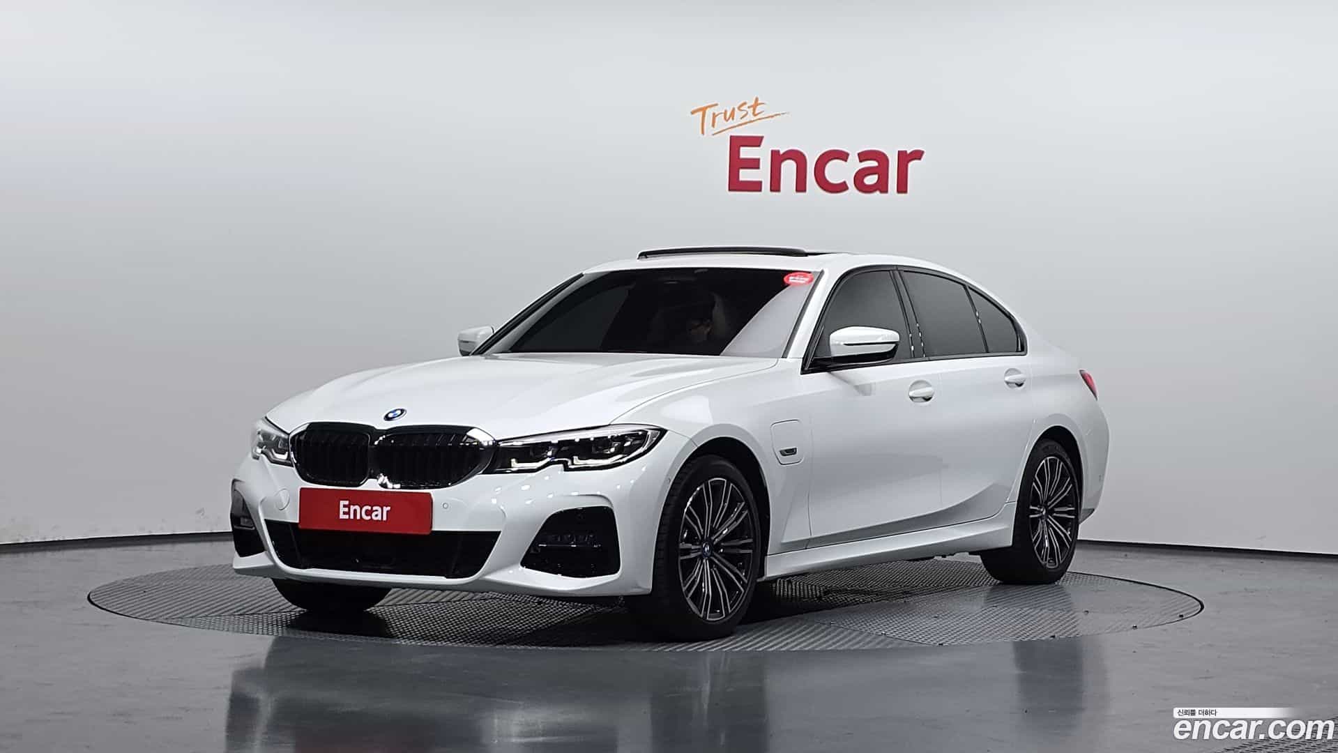 3-Series BMW 2022.2-OUTER-001
