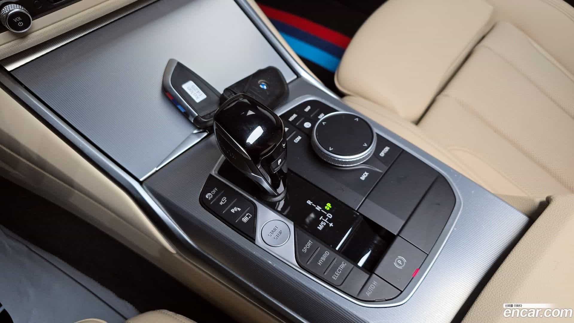 3-Series BMW 2022.2-INNER-009