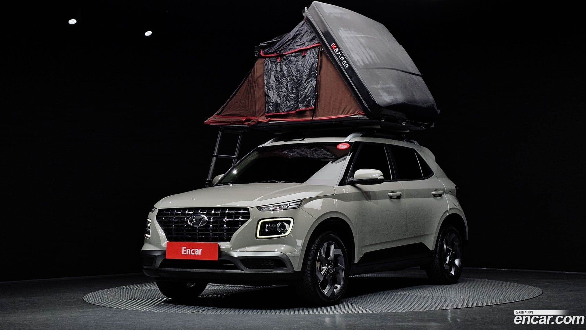 Main__Slider__Photo:Venue Hyundai 2019.9-0