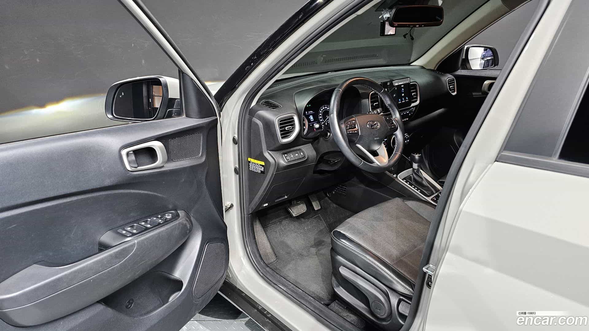 Venue Hyundai 2019.9-OPTION-015