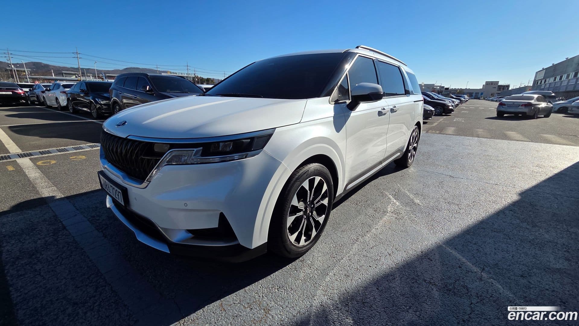 Main__Slider__Photo:Canival Kia 2020.11-0