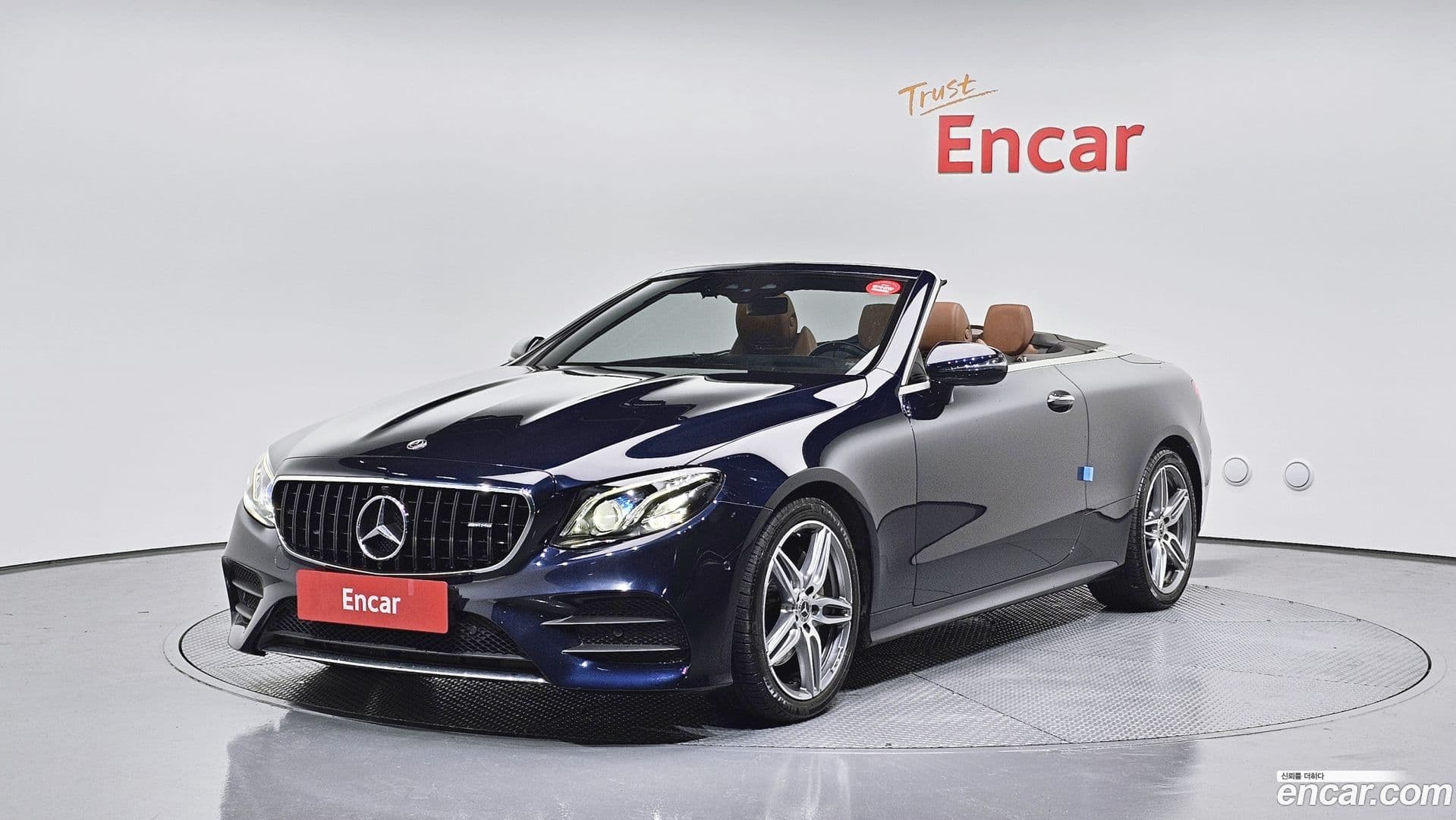 Main__Slider__Photo:E-Class Mercedes-Benz 2019.9-0