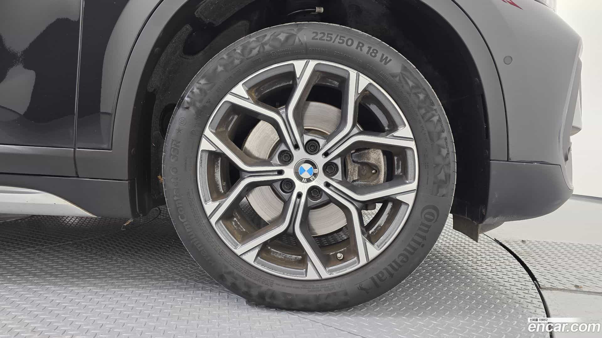 X1 BMW 2021.3-OUTER-005