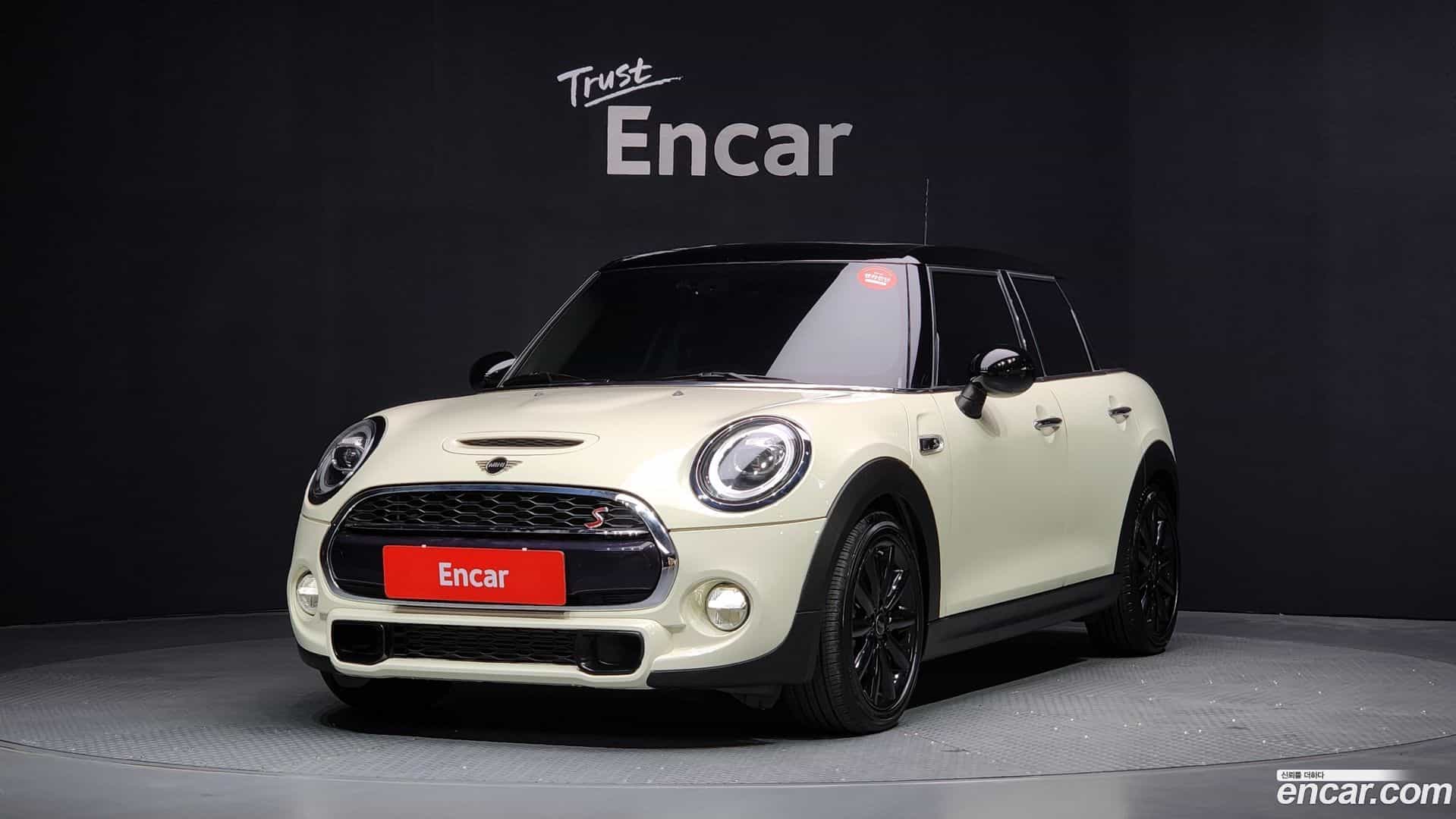 Cooper Mini 2018.7-OUTER-001