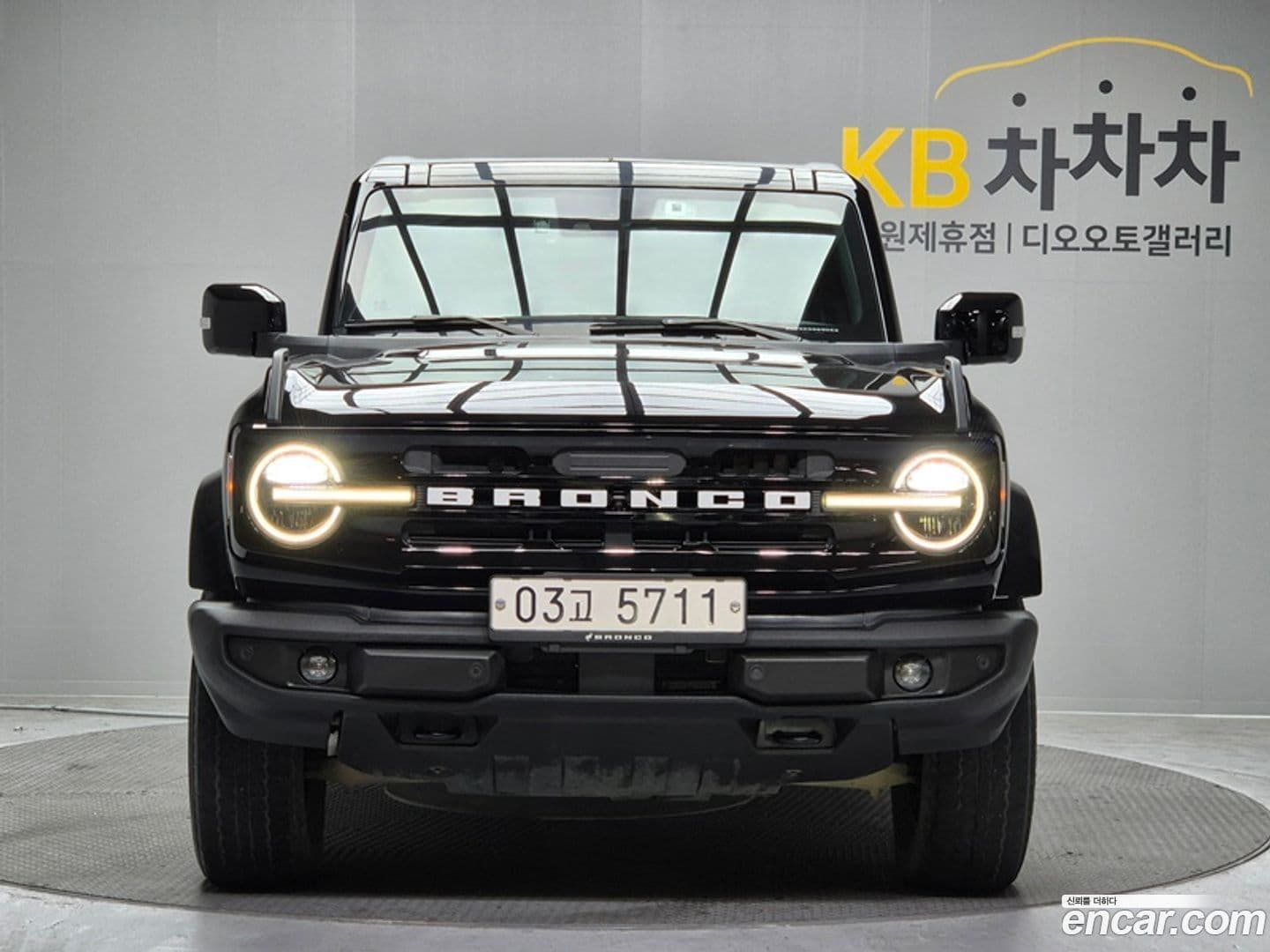 Main__Slider__Photo:Bronco Ford 2022.4-0