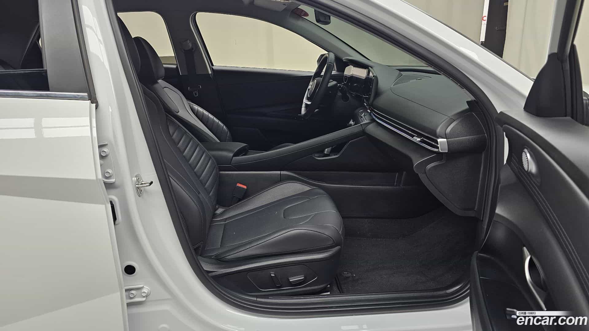 AVANTE Hyundai 2024.5-OPTION-015