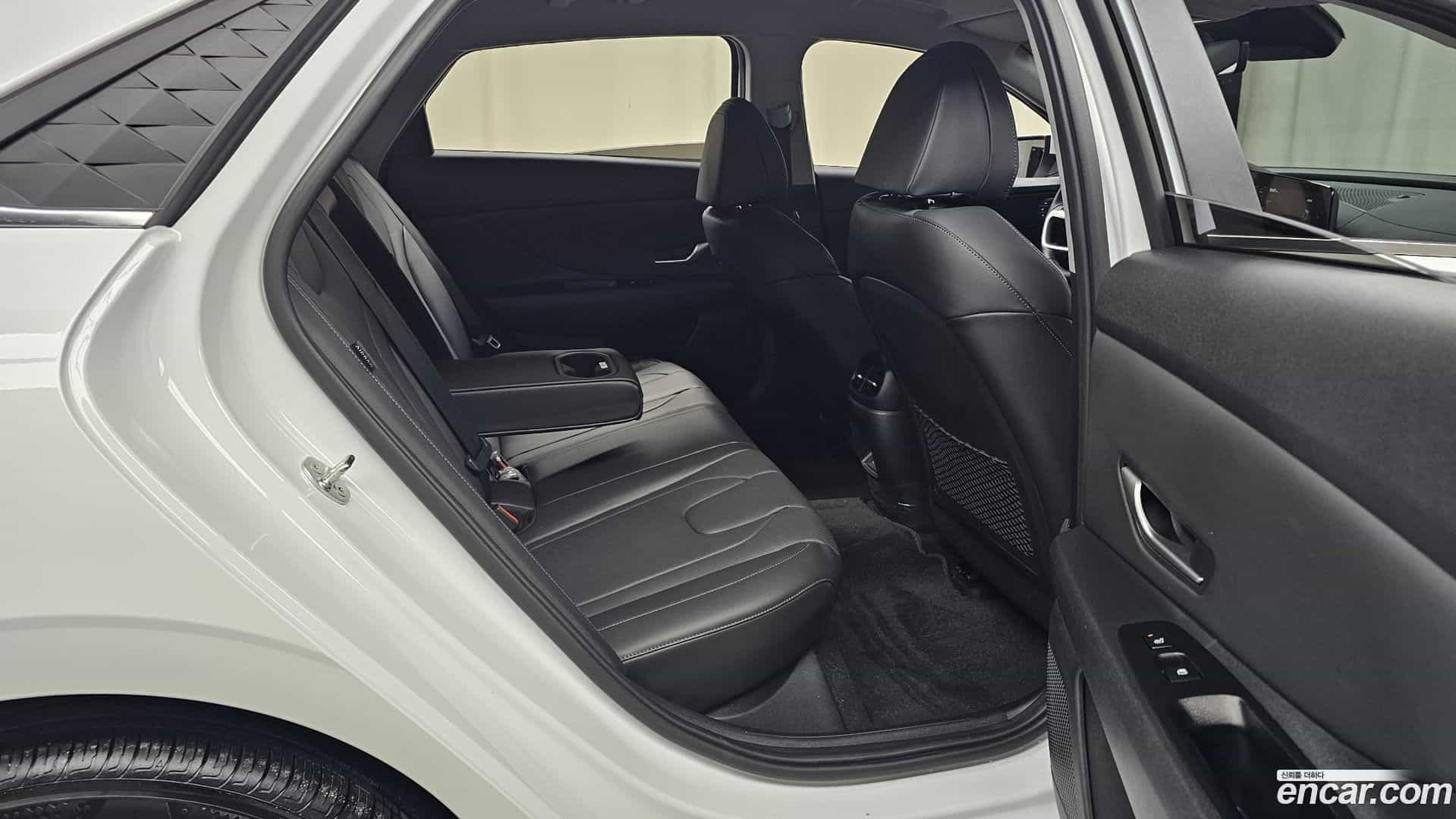 AVANTE Hyundai 2024.5-OPTION-016