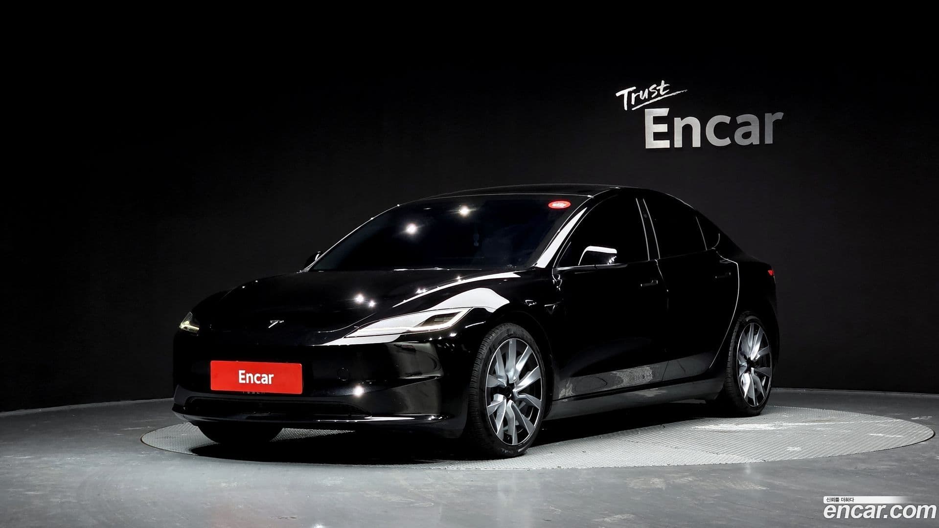 Main__Slider__Photo:Model 3 Tesla 2024.4-0