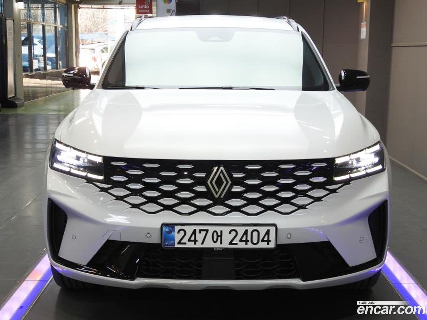 Main__Slider__Photo:Grand Koleos Renault Korea 2024.10-0