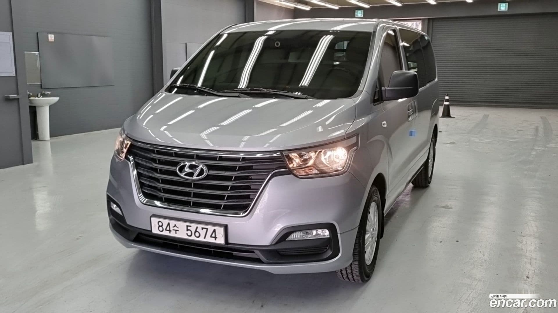 Main__Slider__Photo:Starex Hyundai 2020.6-0