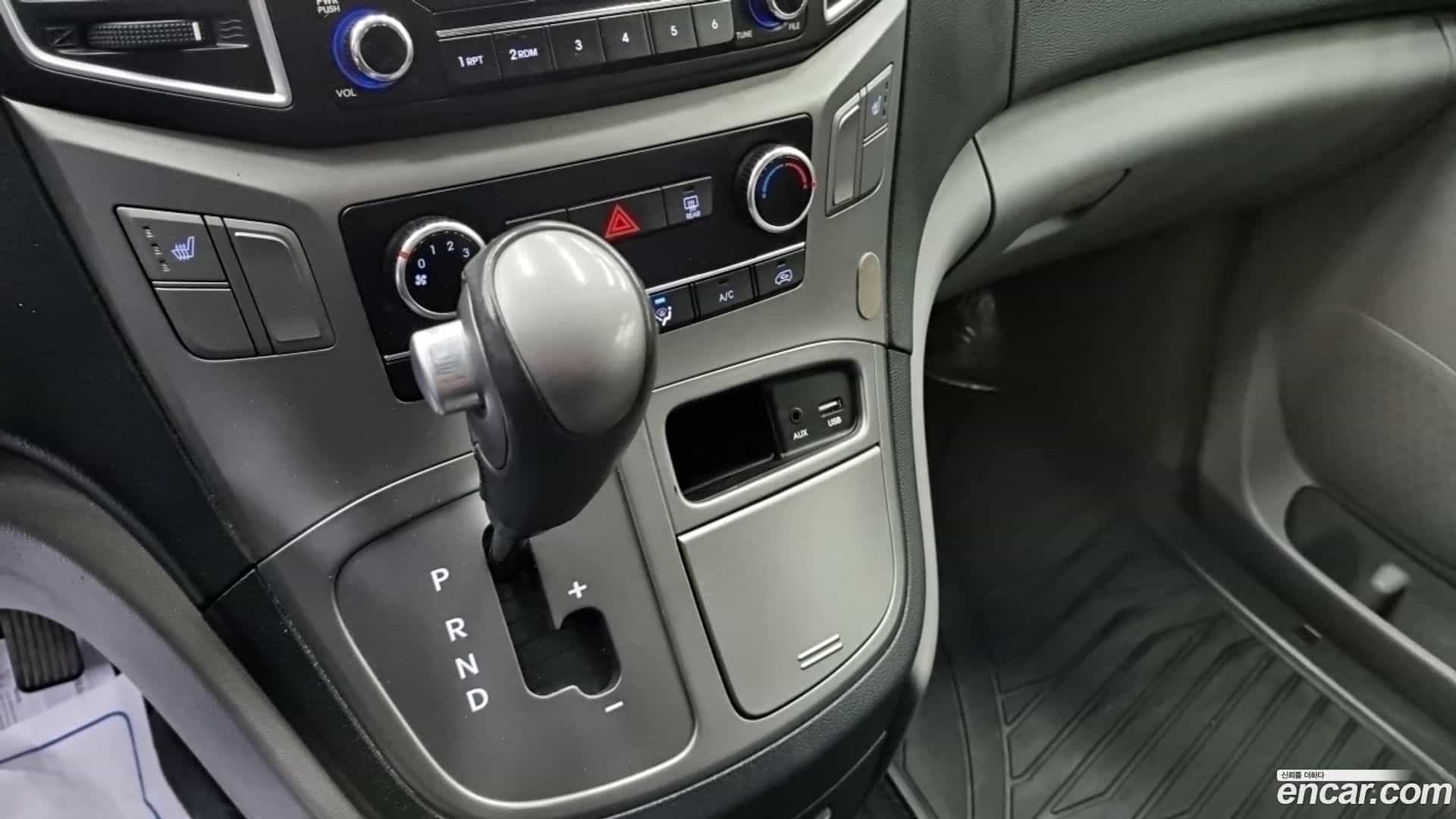 Starex Hyundai 2020.6-INNER-007