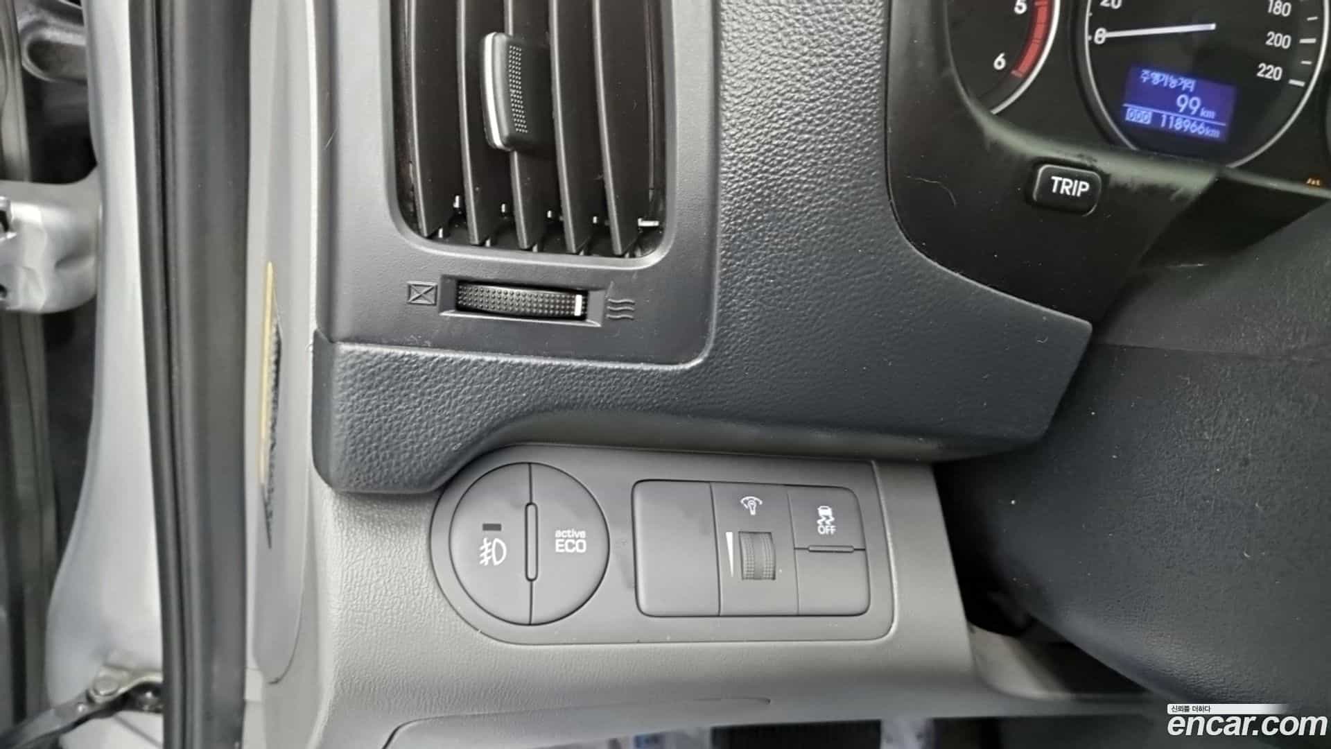 Starex Hyundai 2020.6-OPTION-018