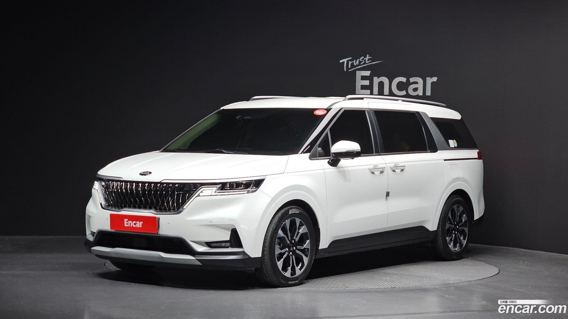 Main__Slider__Photo:Canival Kia 2021.3-0
