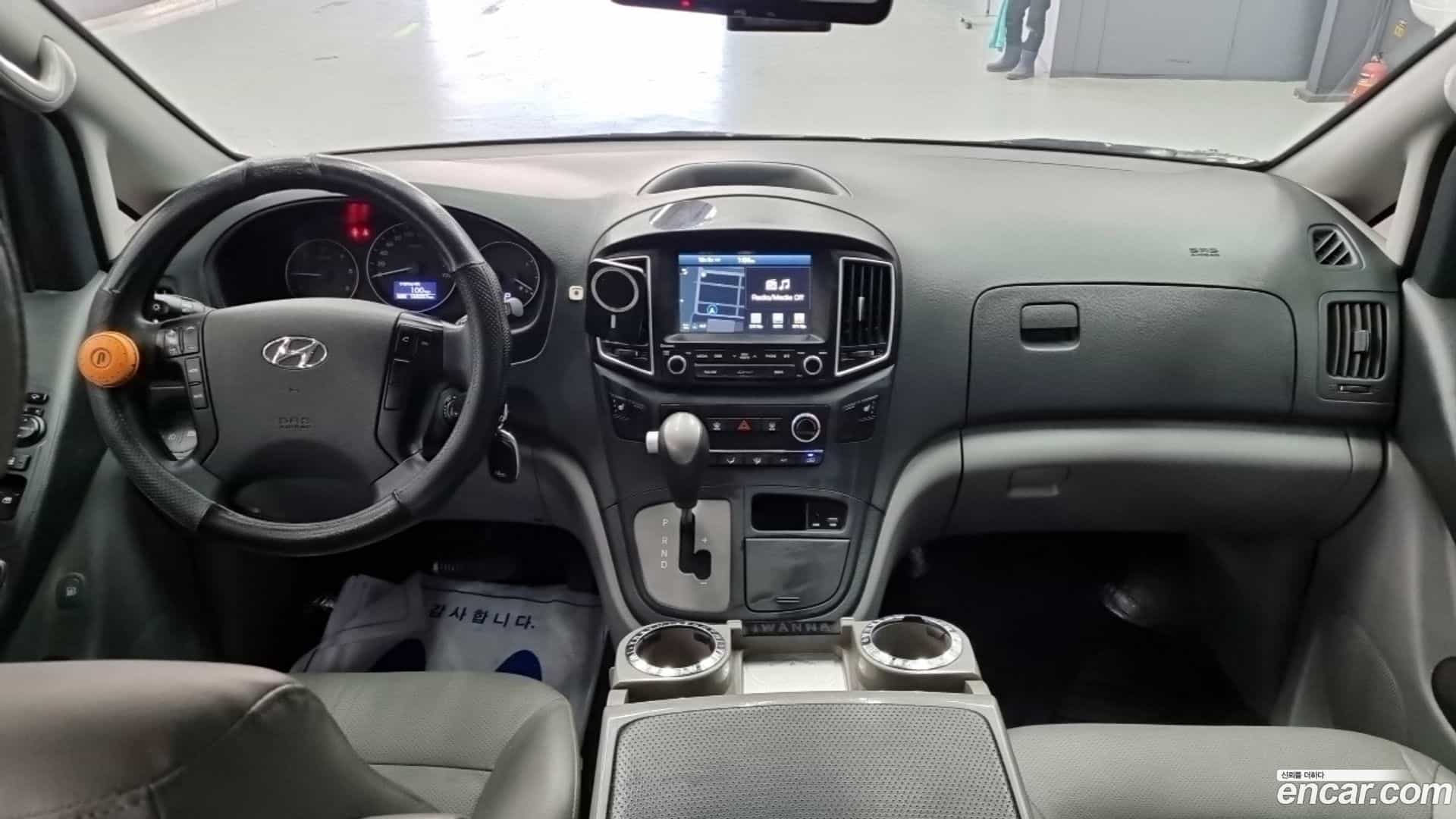Starex Hyundai 2016.11-INNER-007