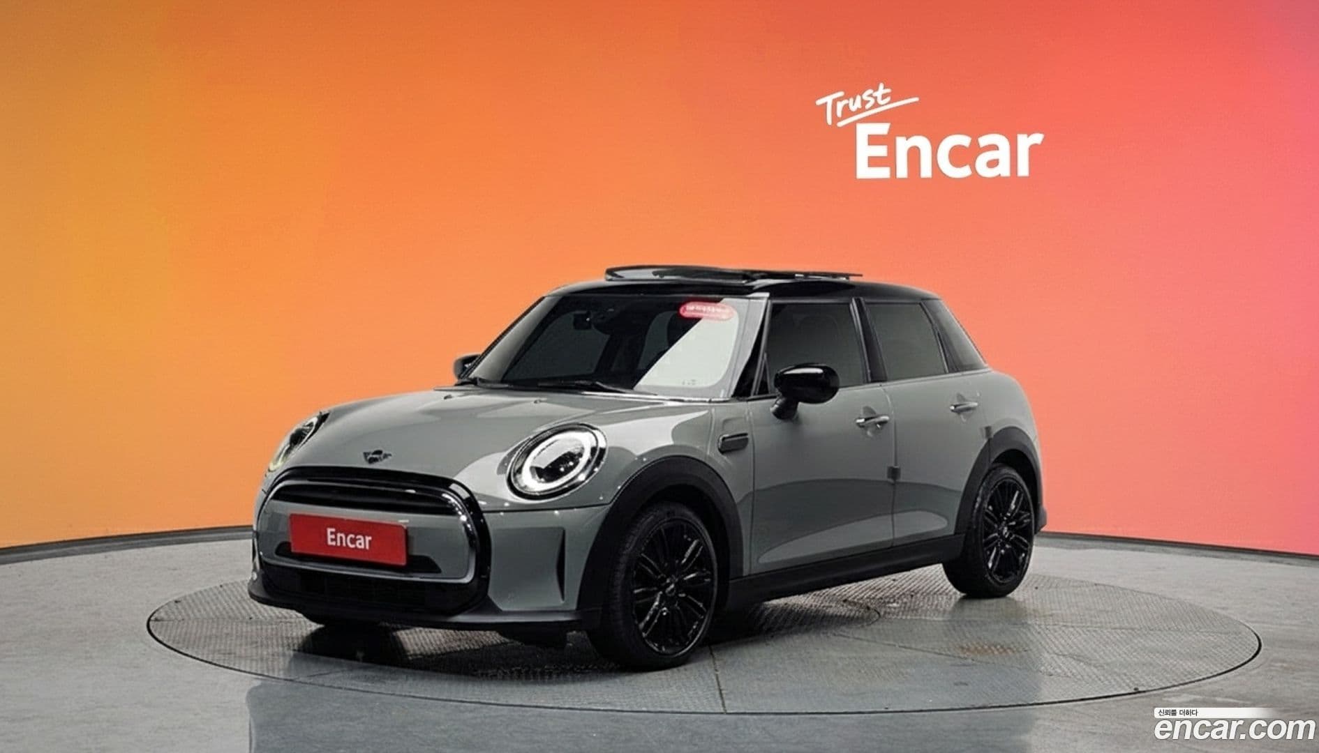 Main__Slider__Photo:Cooper Mini 2022.1-0