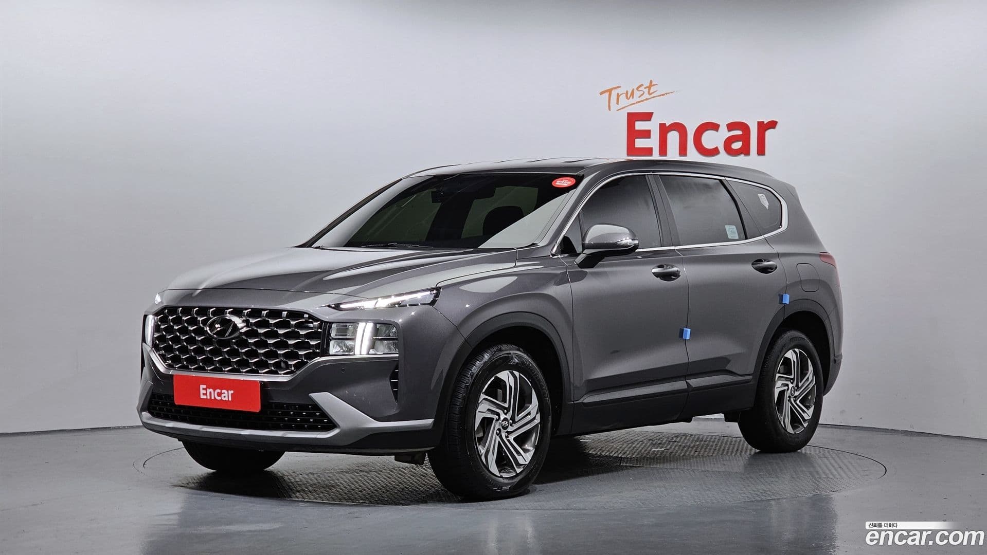 Main__Slider__Photo:Santafe Hyundai 2022.11-0
