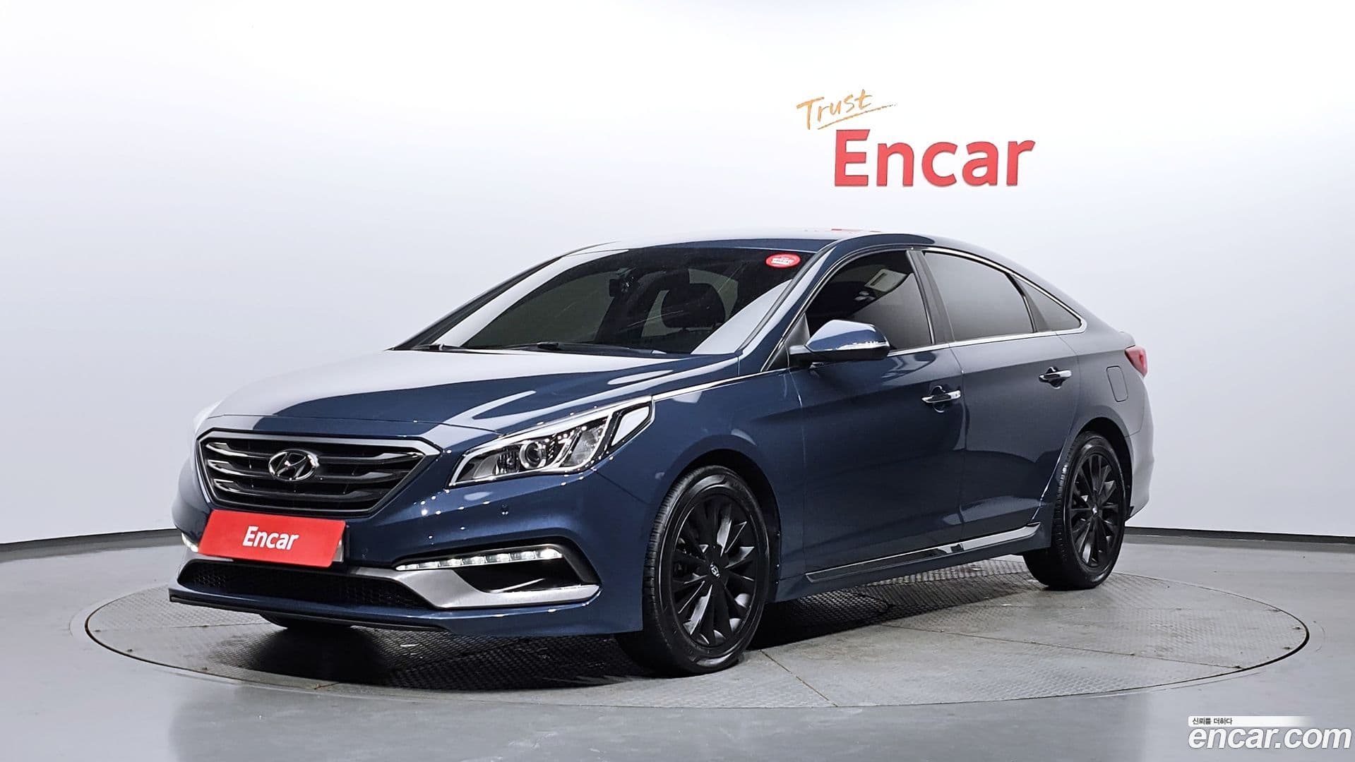 Main__Slider__Photo:Sonata Hyundai 2015.11-0