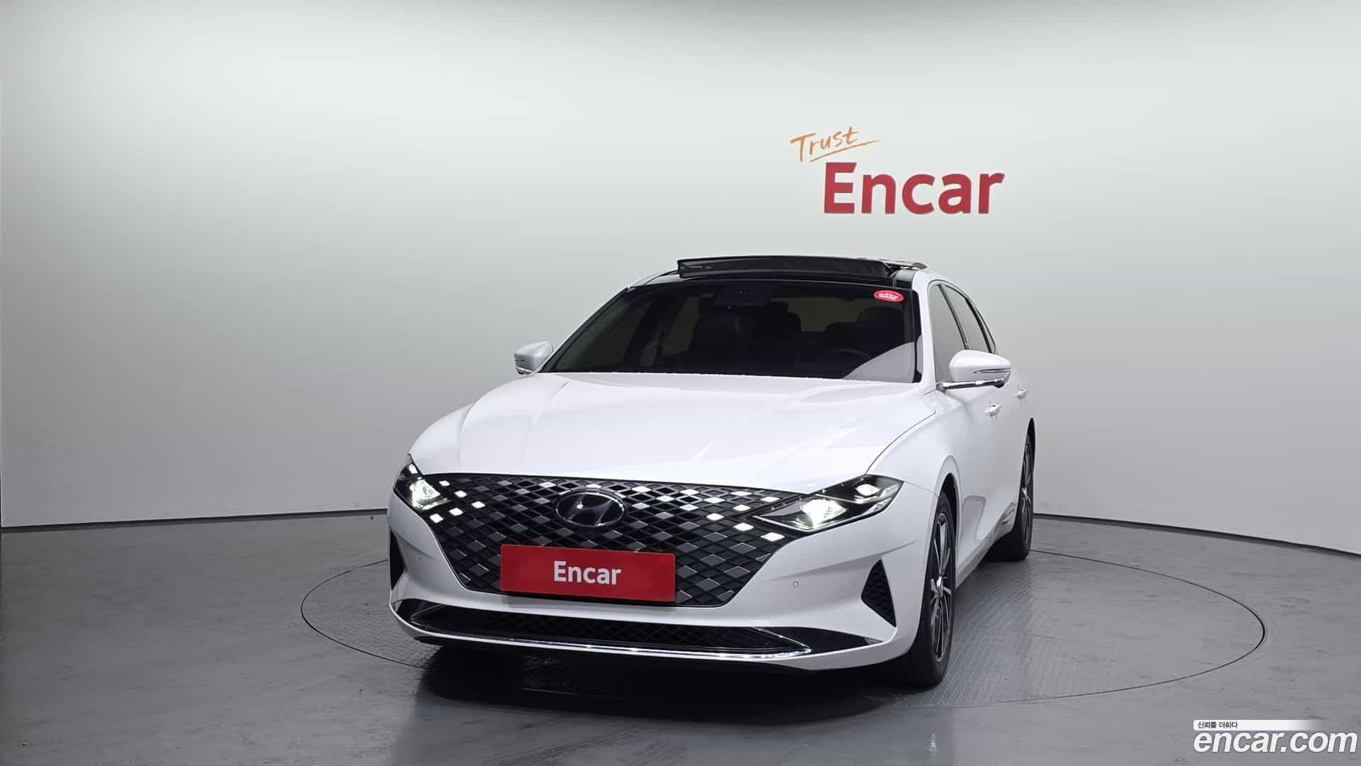 Grandeur Hyundai 2020.1-OUTER-003