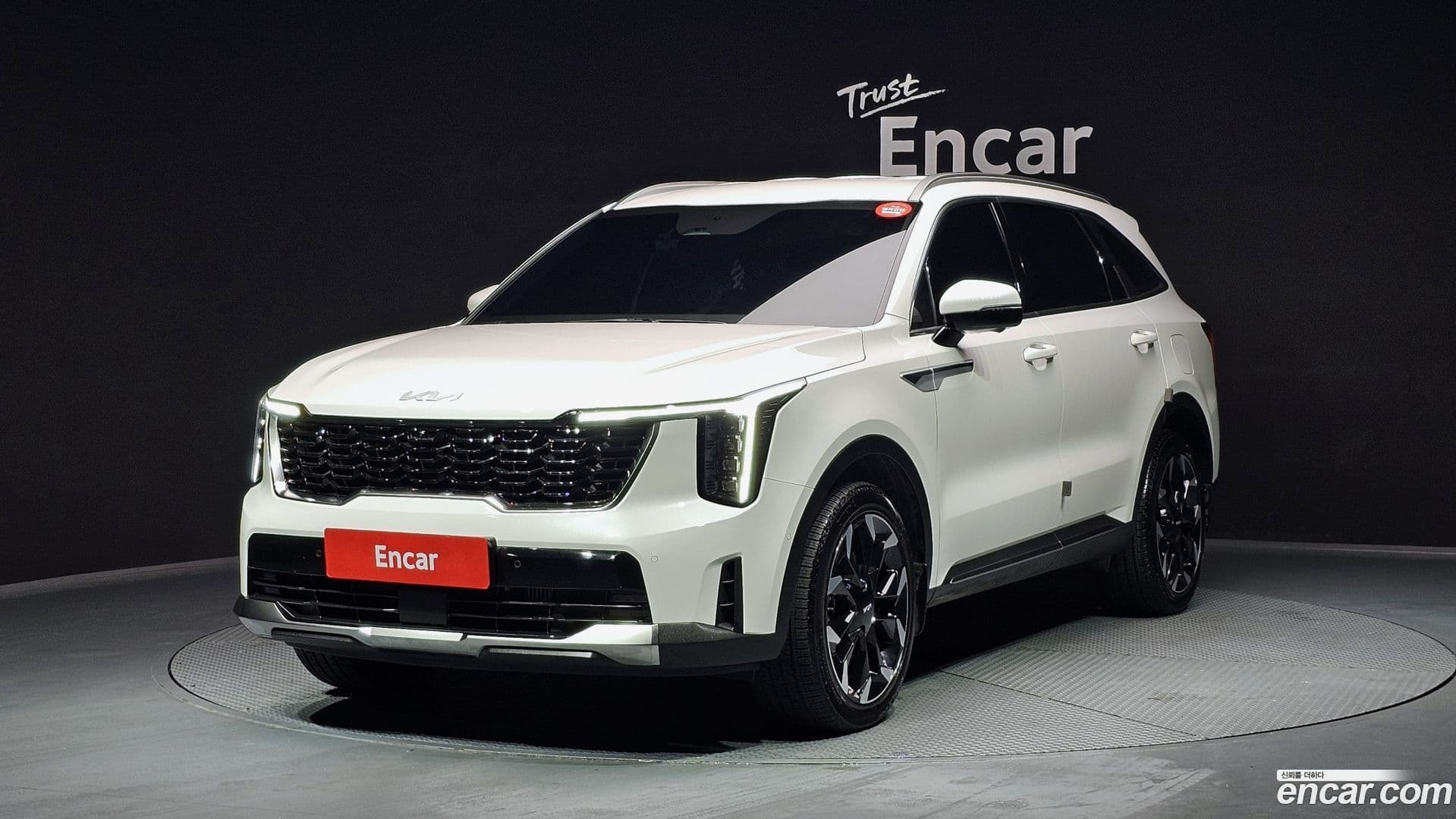 Main__Slider__Photo:Sorento Kia 2025.9-0