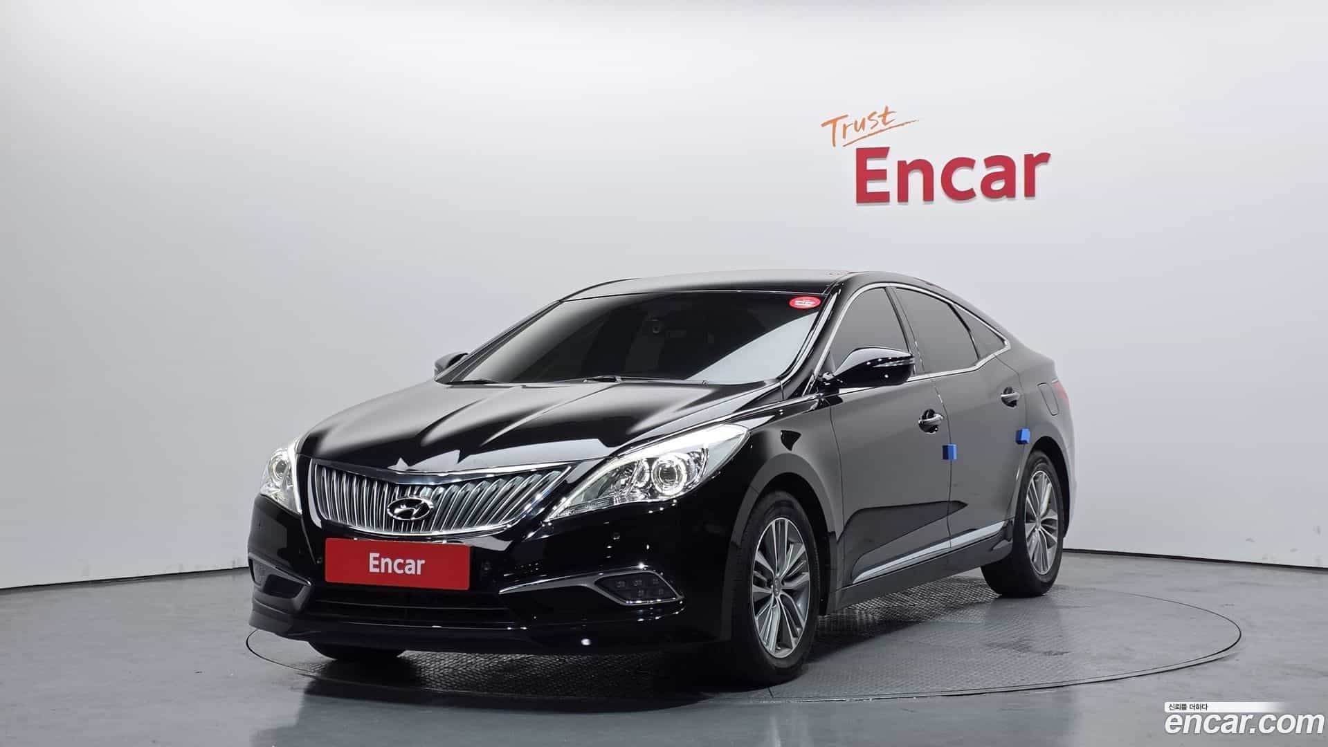 Grandeur Hyundai 2016.10-OUTER-001