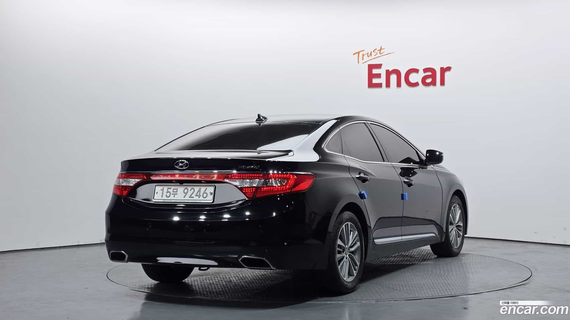 Grandeur Hyundai 2016.10-OUTER-002