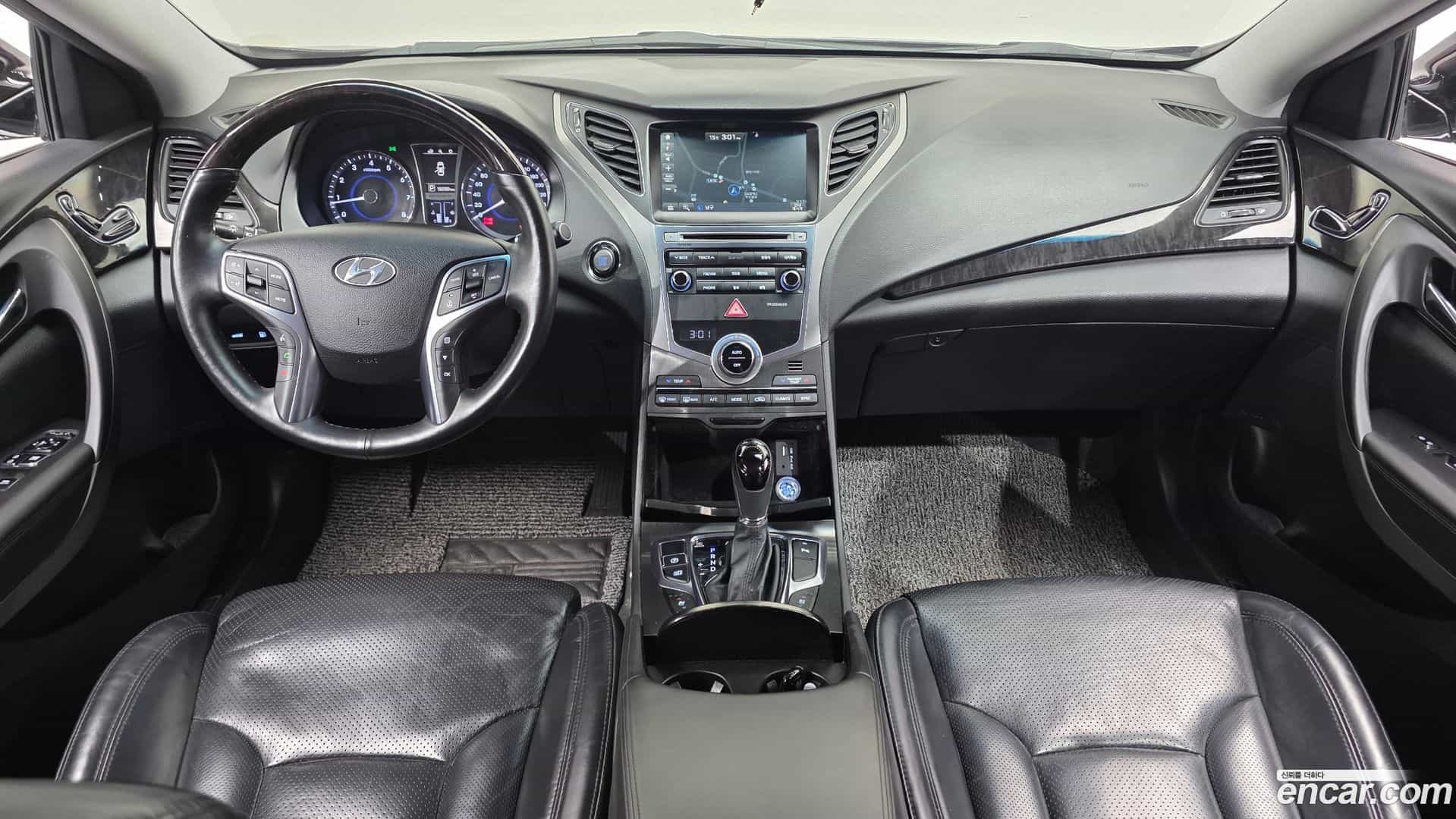 Grandeur Hyundai 2016.10-INNER-007