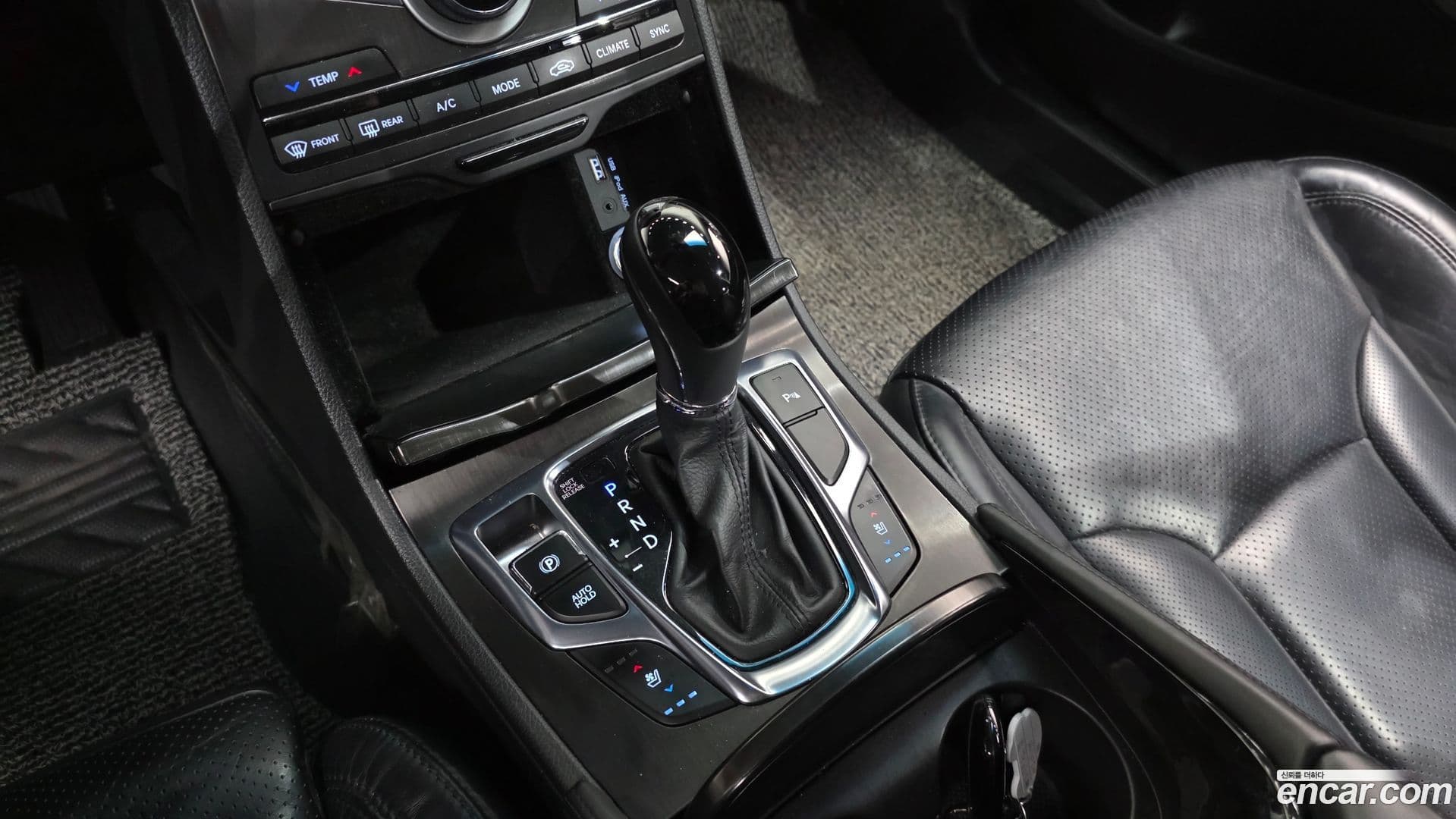 Main__Slider__Photo:Grandeur Hyundai 2016.10-8
