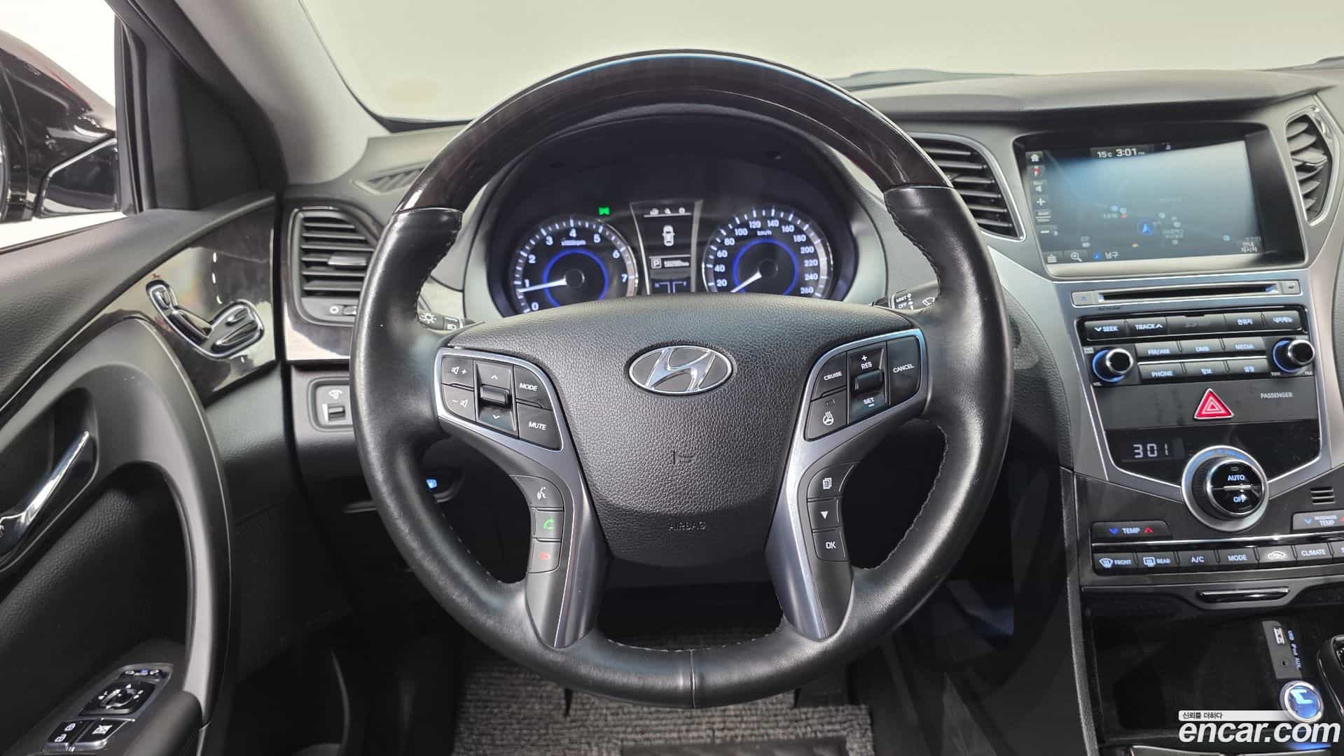 Grandeur Hyundai 2016.10-OPTION-017