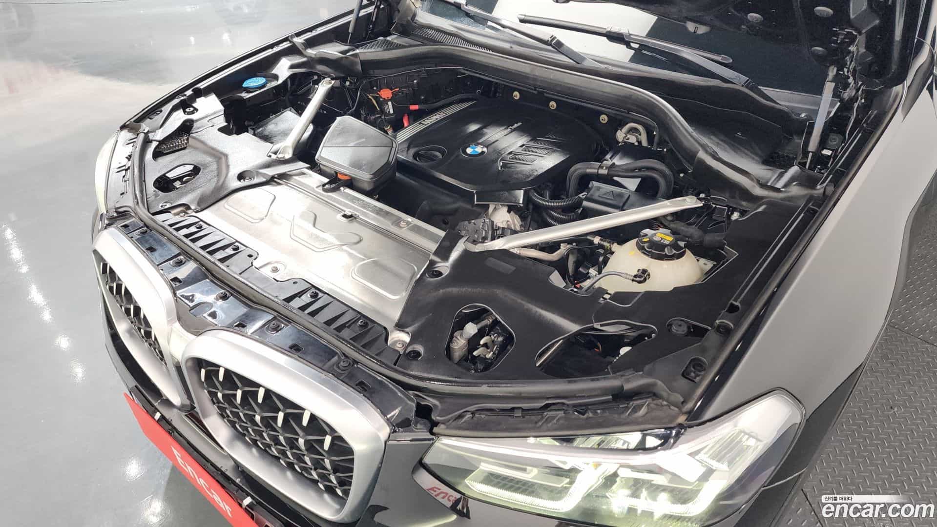X4 BMW 2023.0-INNER-006