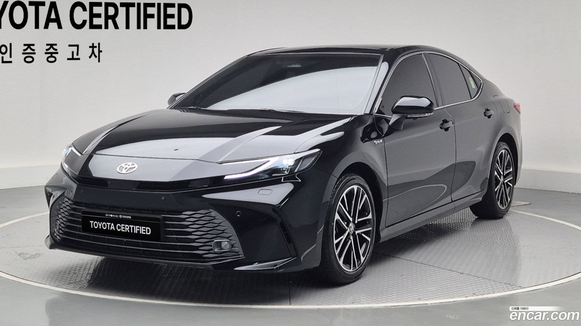 Main__Slider__Photo:Camry Toyota 2024.10-0