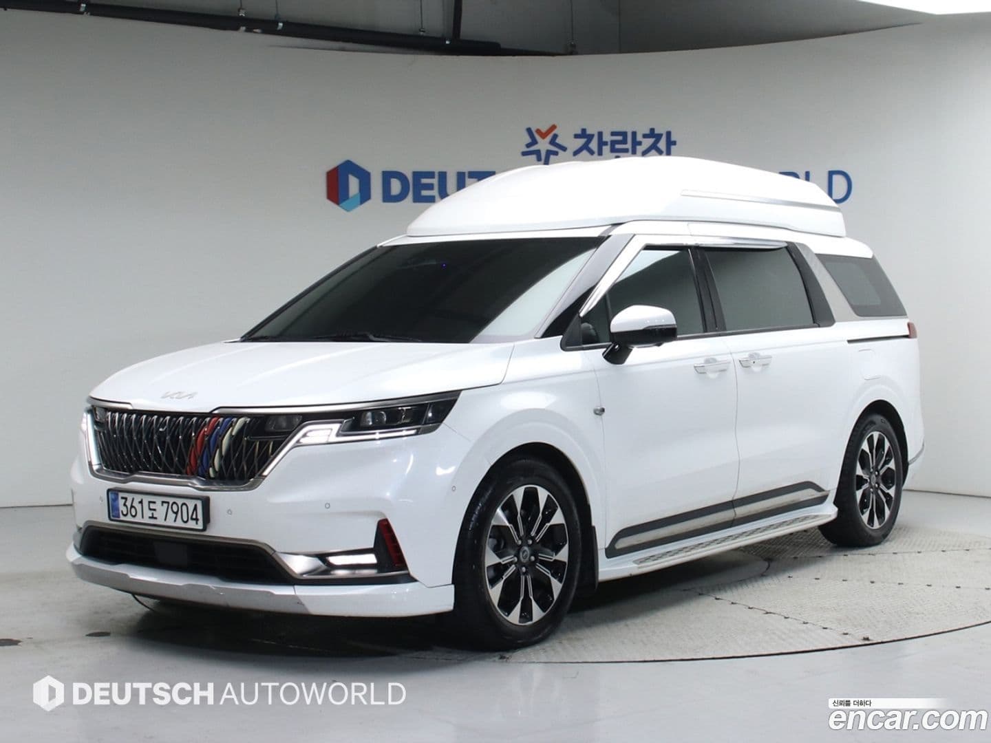 Main__Slider__Photo:Canival Kia 2023.11-0