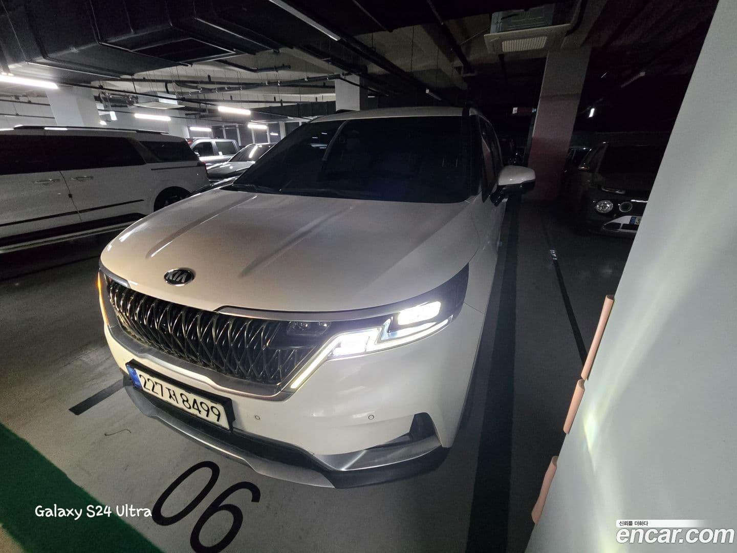 Main__Slider__Photo:Canival Kia 2021.3-0