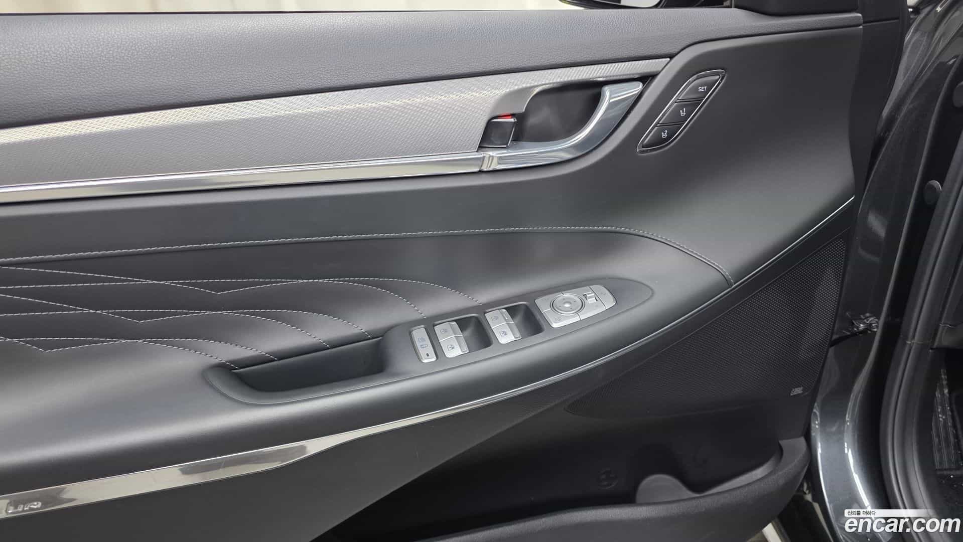 Grandeur Hyundai 2021.1-OPTION-022