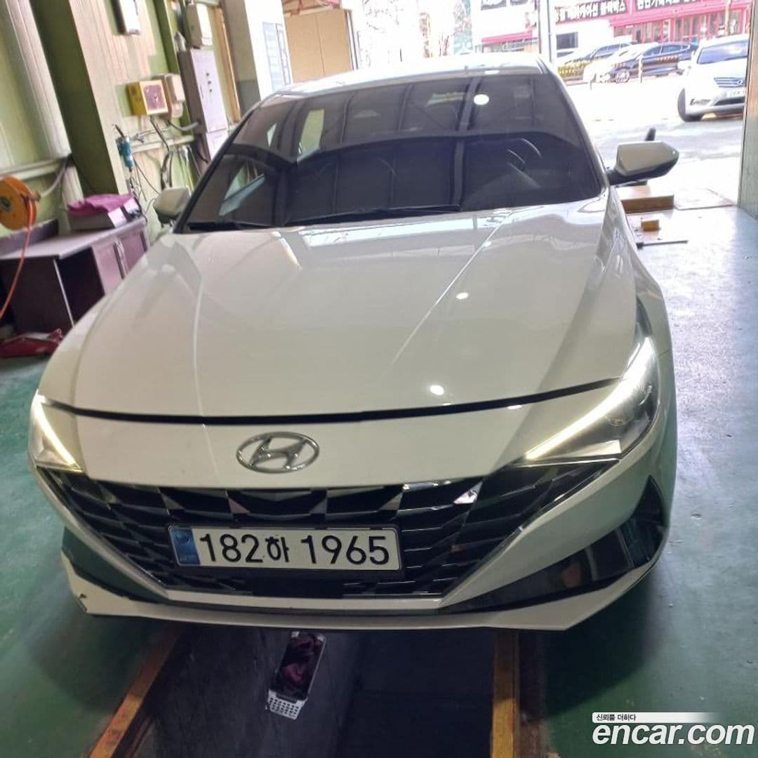 Main__Slider__Photo:AVANTE Hyundai 2021.5-1