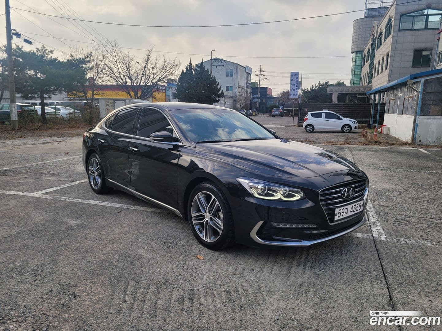 Main__Slider__Photo:Grandeur Hyundai 2016.11-0